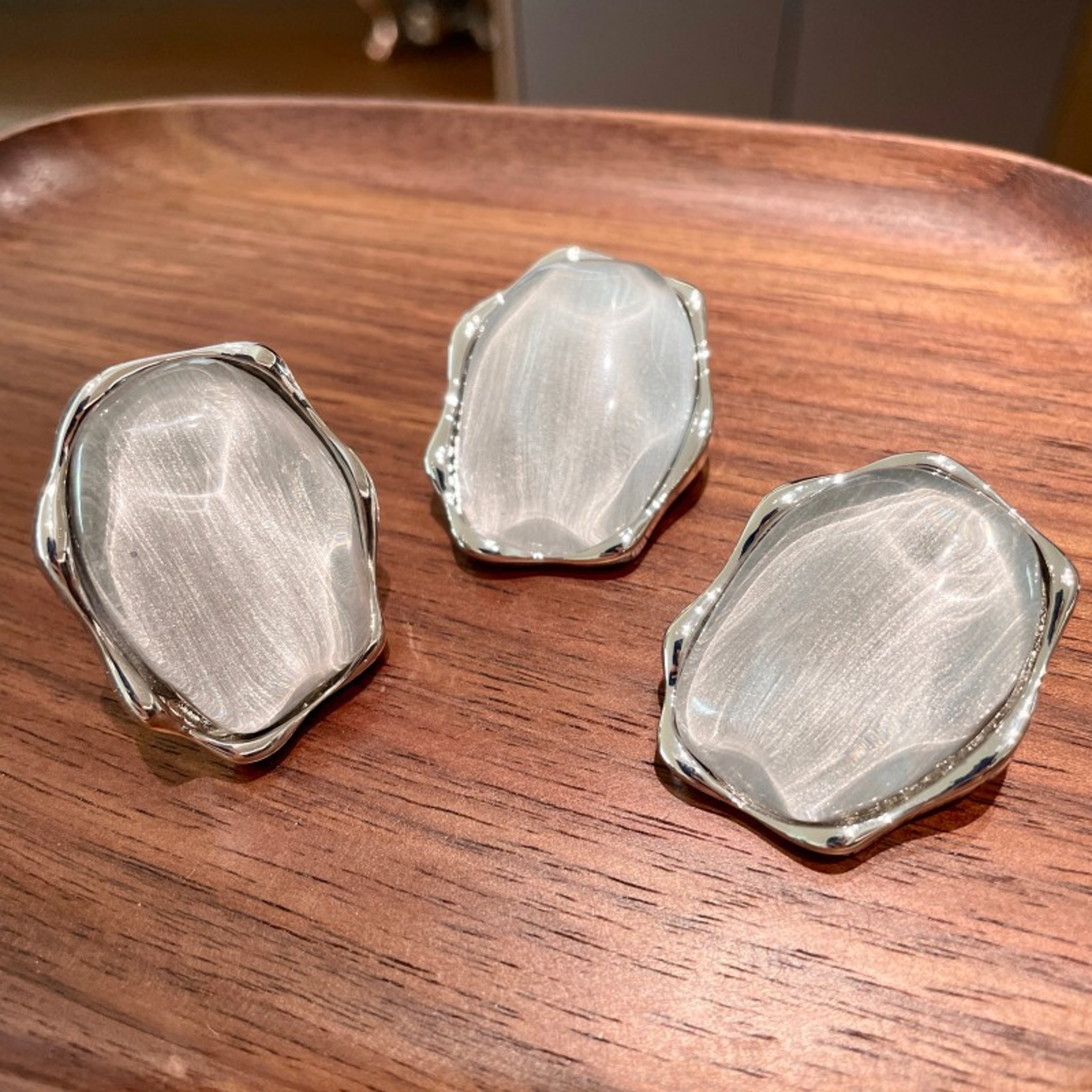 Vintage Geometric Resin Statement Earrings for Women Bold Fashion Jewelry – view 2