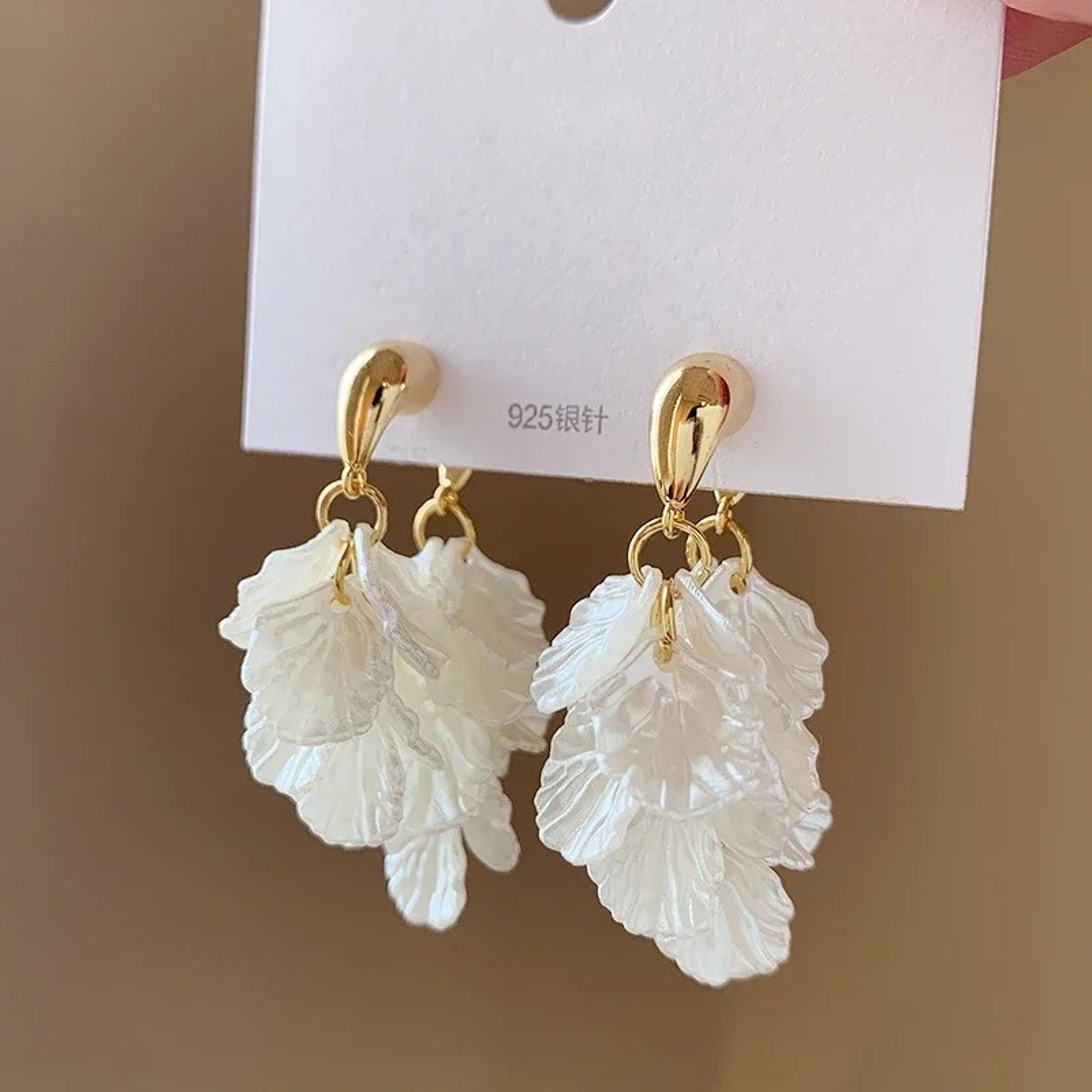 Elegant Shell Earrings Resin Fringe Statement Earrings for Beach Parties & Everyday Style – view 2
