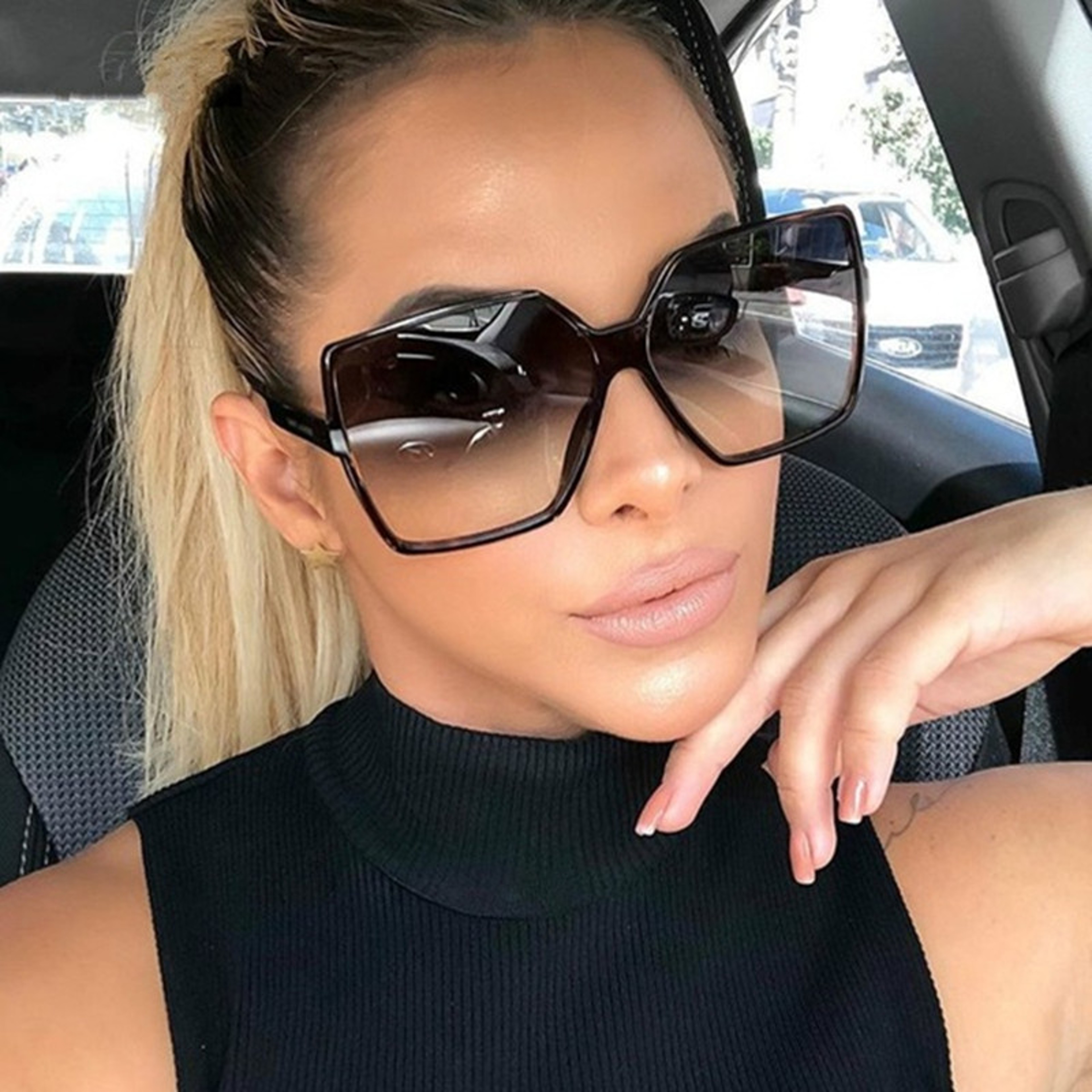Oversized UV Gradient Designer Sunglasses for Women Stylish Fashion Shades – view 1
