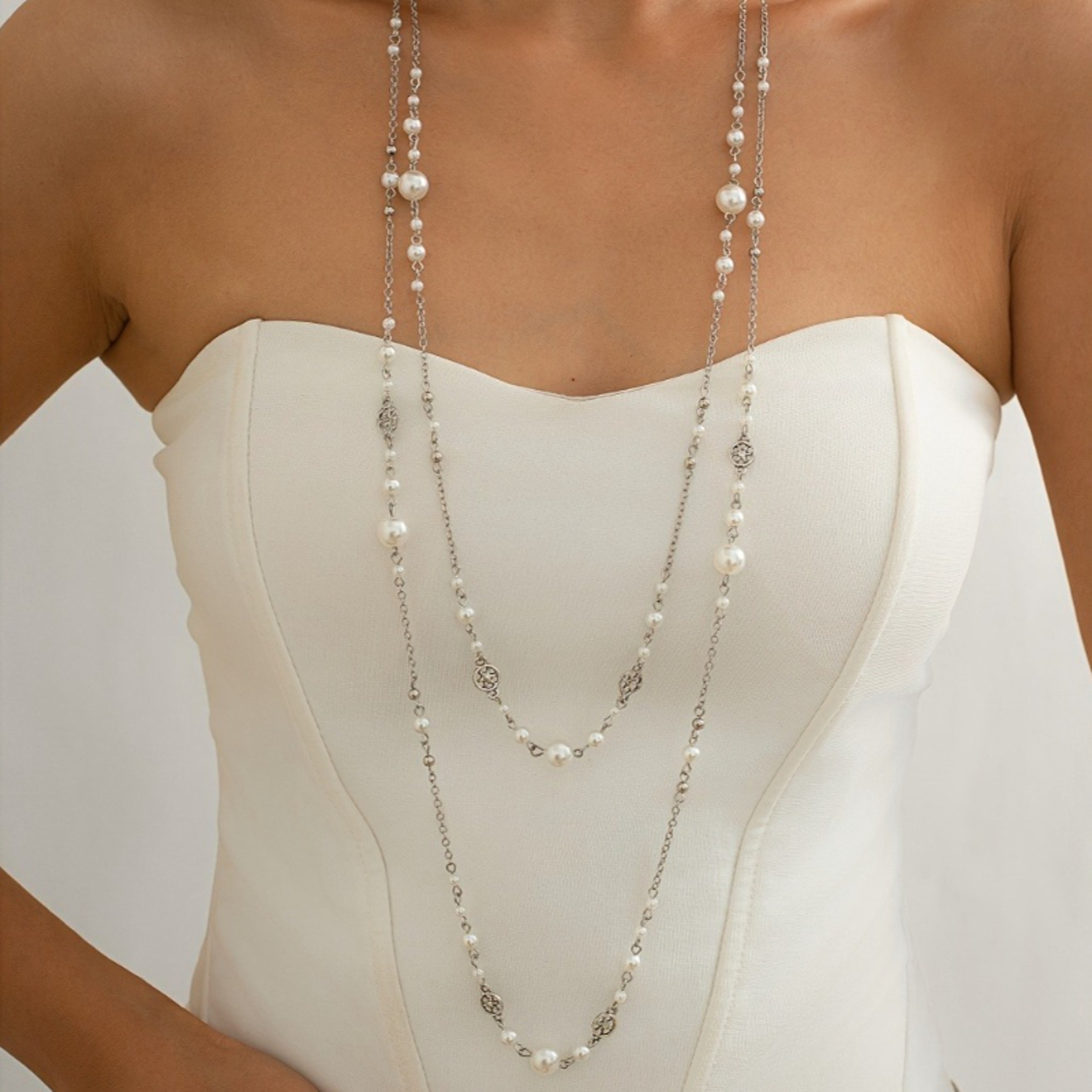 Vintage Layered Pearl Necklace With Hollow Star Pendant Double Layer Design 2
