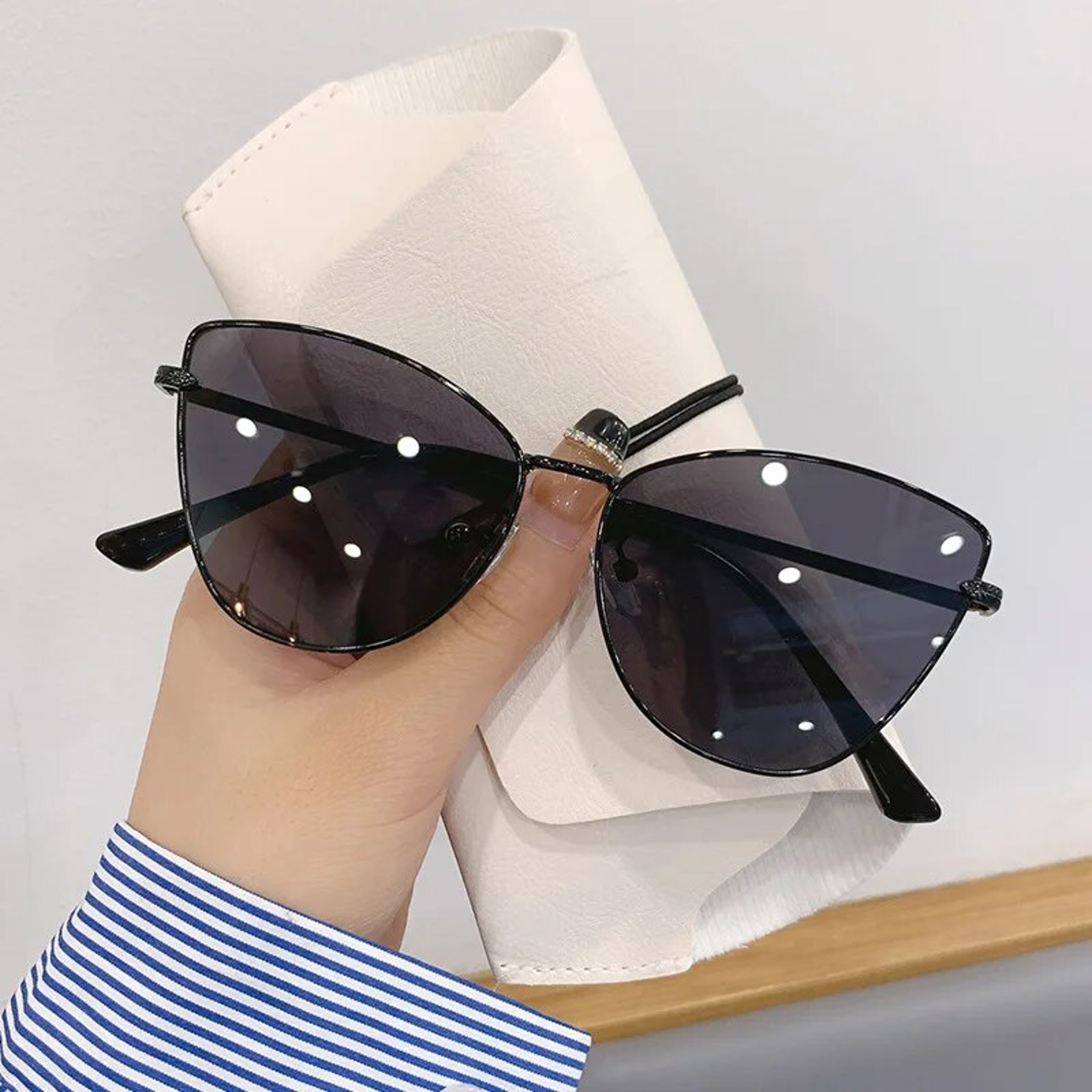 Retro Cat Eye Sunglasses For Women UV Small Metal Frame Vintage Fashion Shades 5