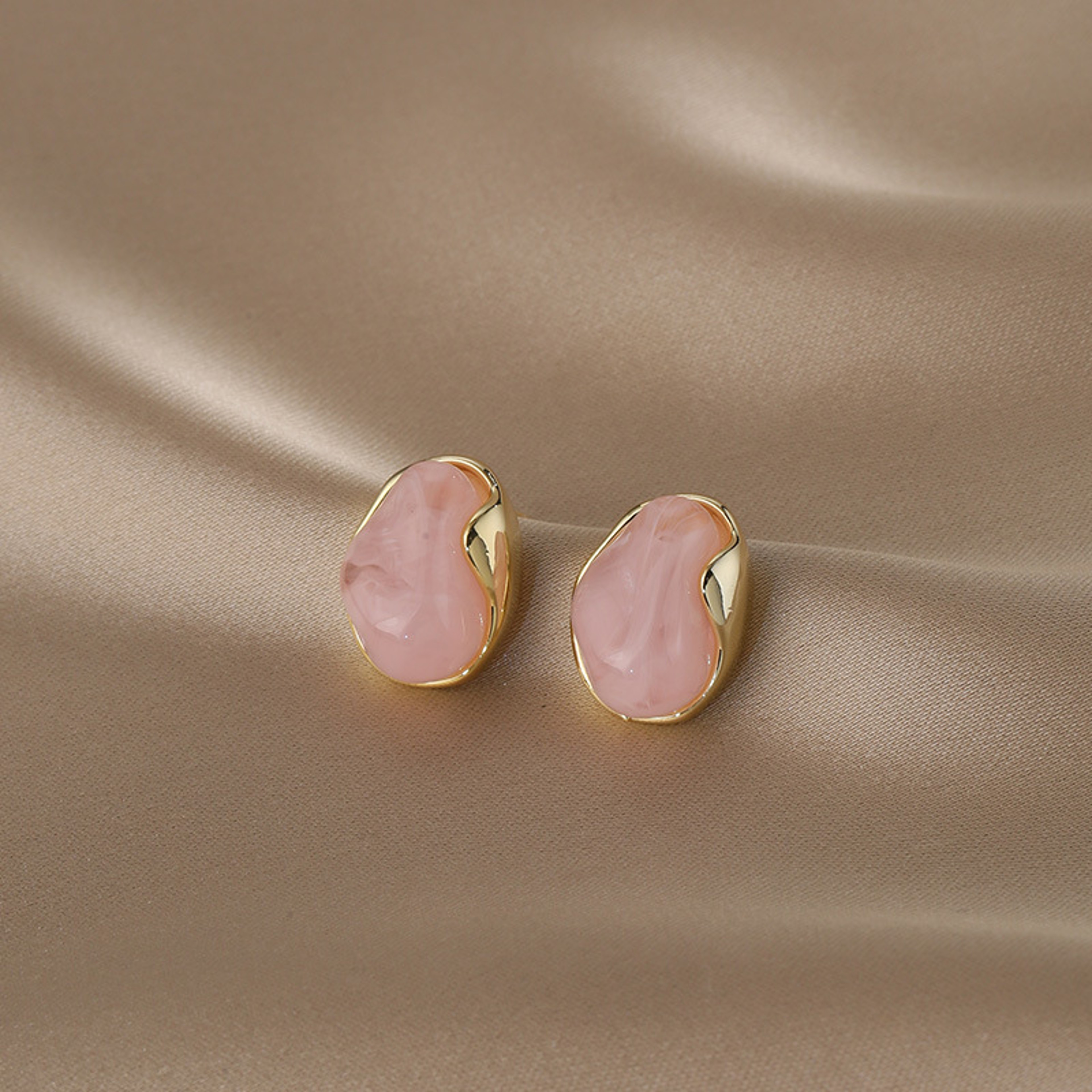 Elegant Amber Stone Earrings Irregular Geometric Stud Earrings For Women 7