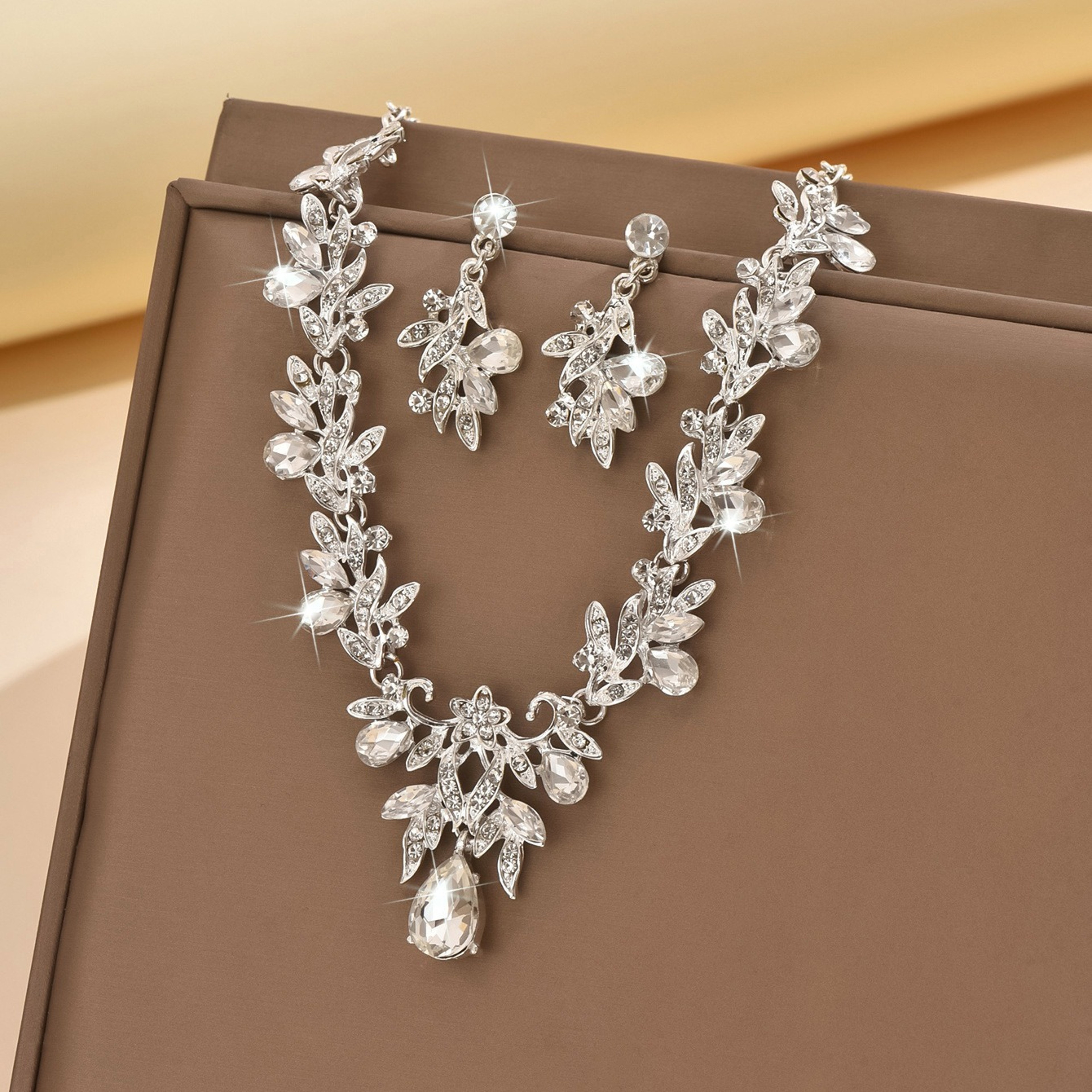 Elegant Waterdrop Jewelry Set Bridal Choker Necklace & Earrings for Weddings, Prom & Parties – view 7