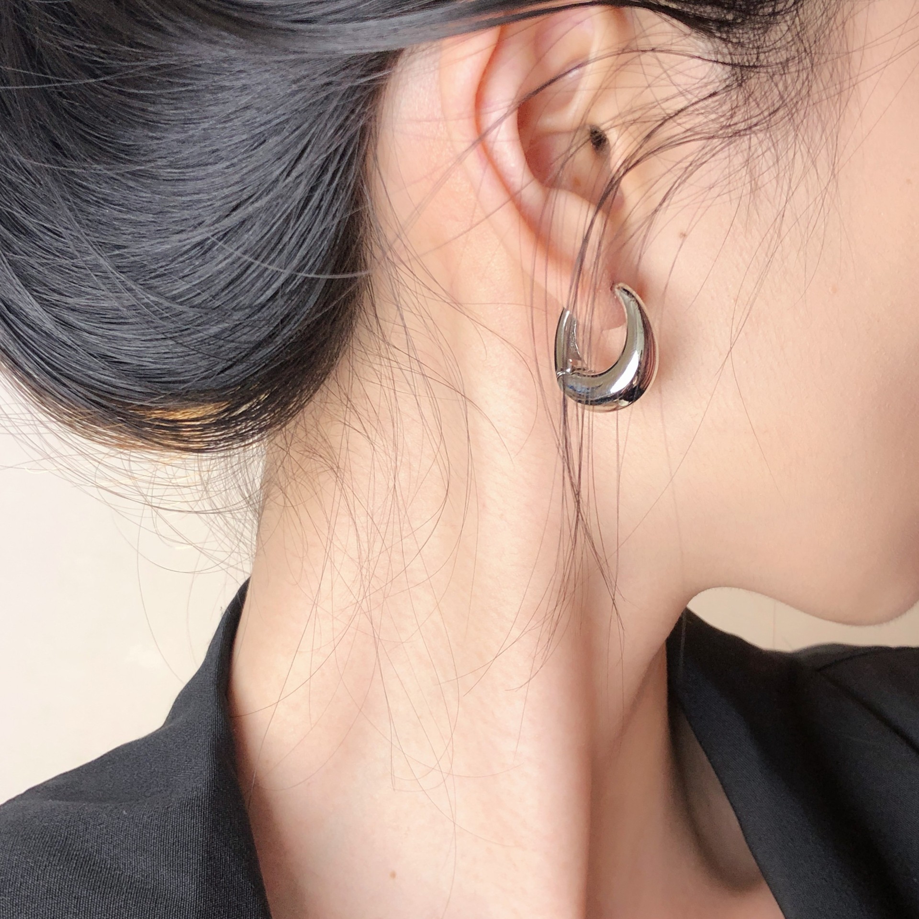 Classic Stainless Steel Hoop Earrings Chunky Round Statement Hoops for Women – view 4