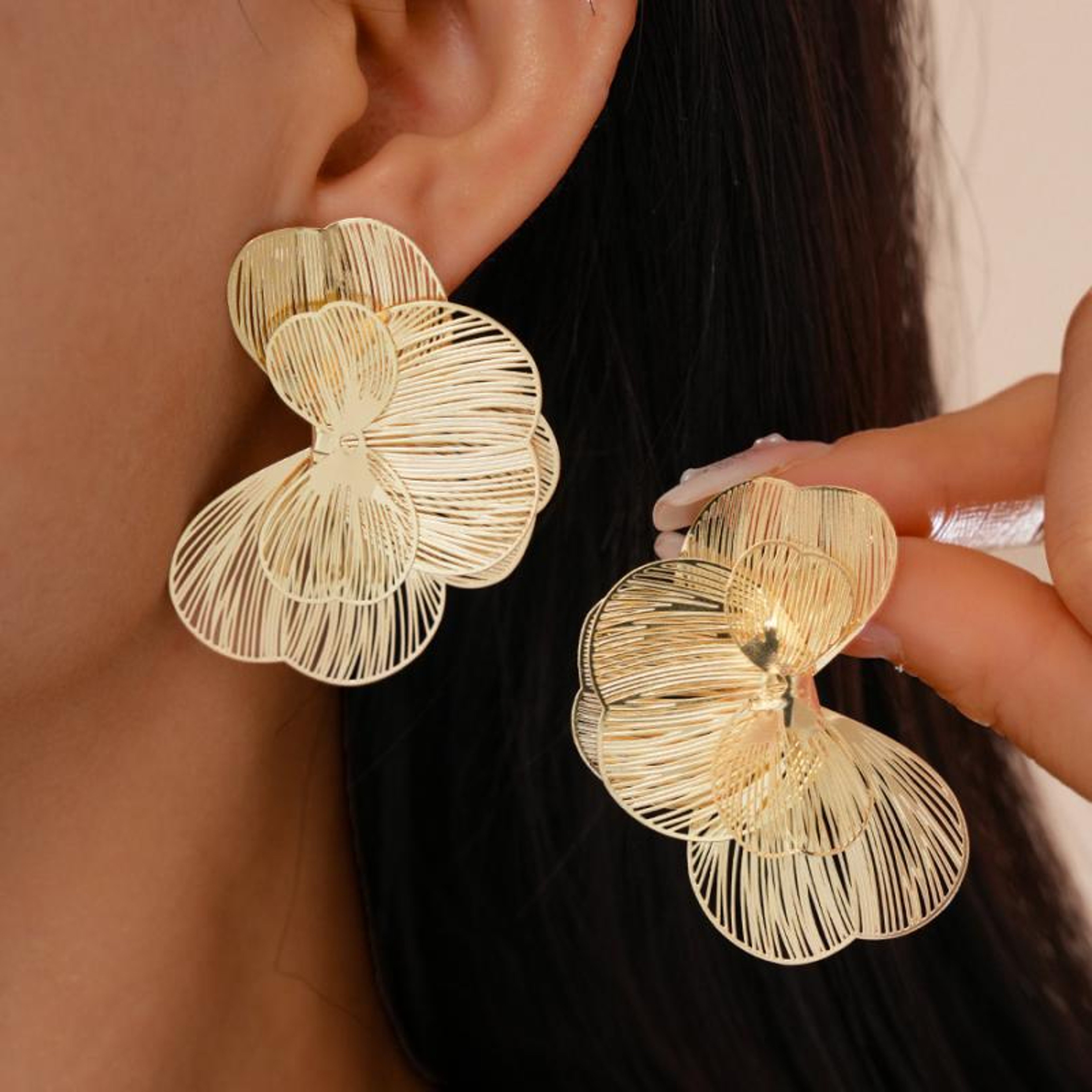 Elegant Flower Stud Earrings for Women Multi Layer Gold Floral Earrings – view 1