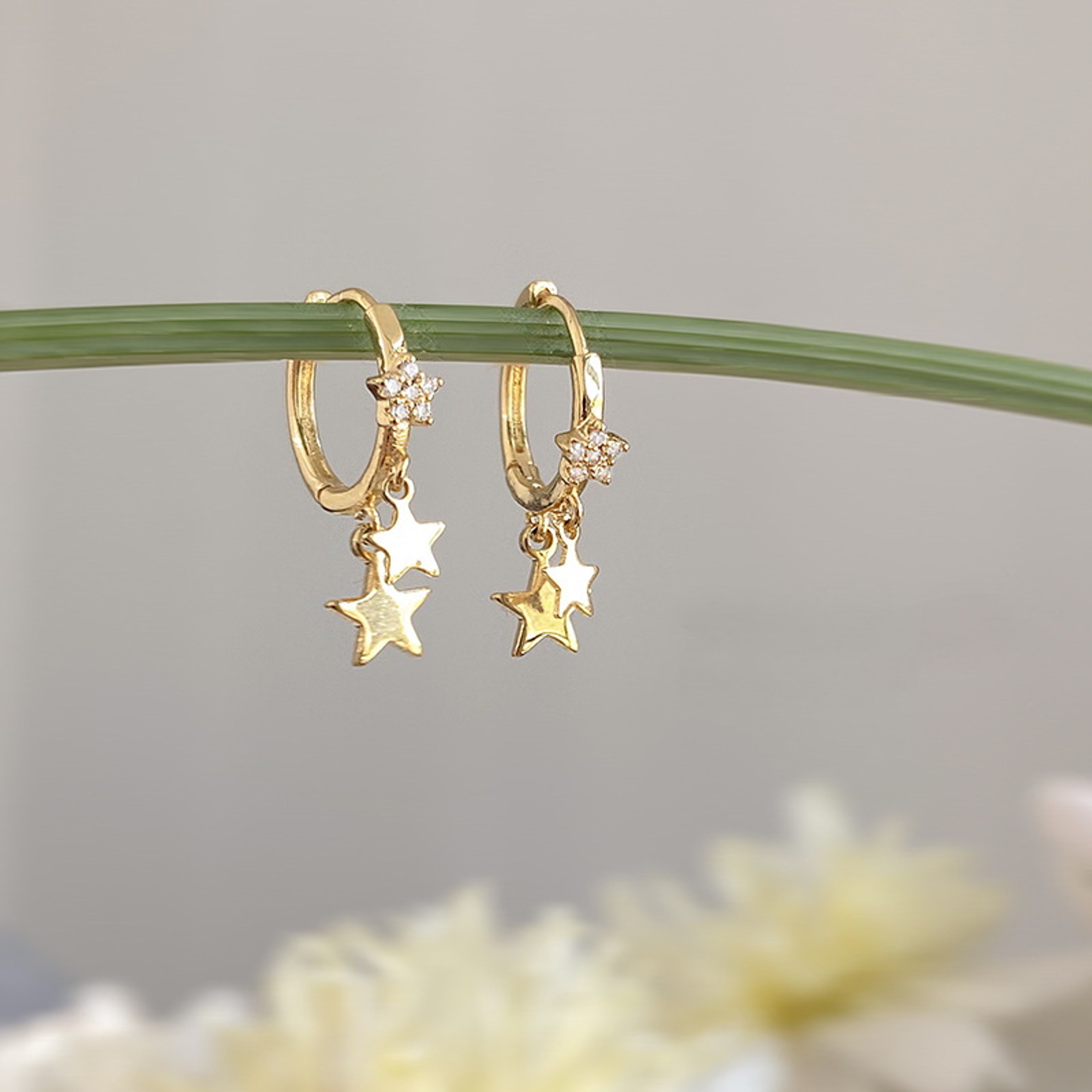 Sparkling Star Hoop Earrings With Rhinestone Tassel Geometric Design For Women 1