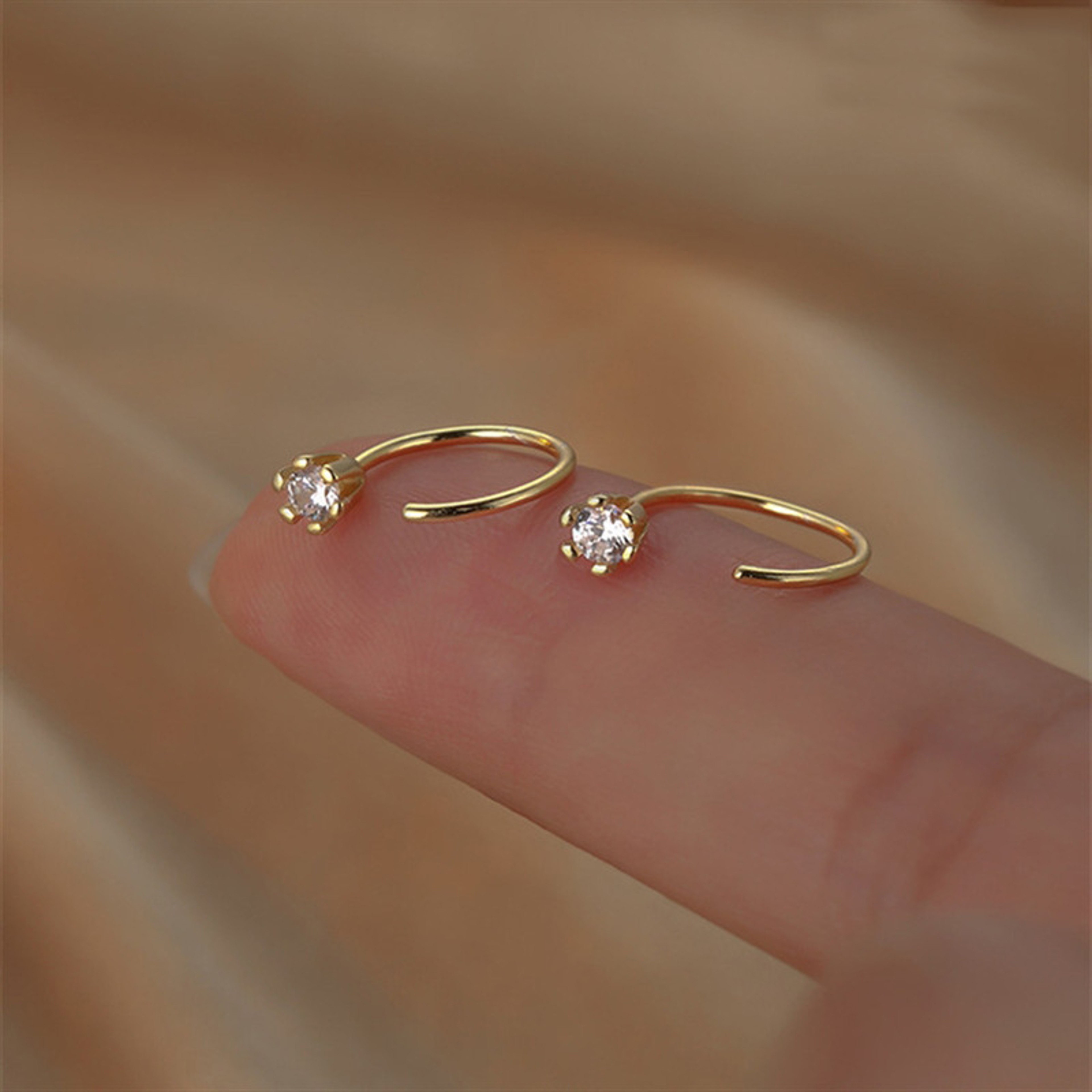 Sparkling Star Hoop Earrings With Rhinestone Tassel Geometric Design For Women 9