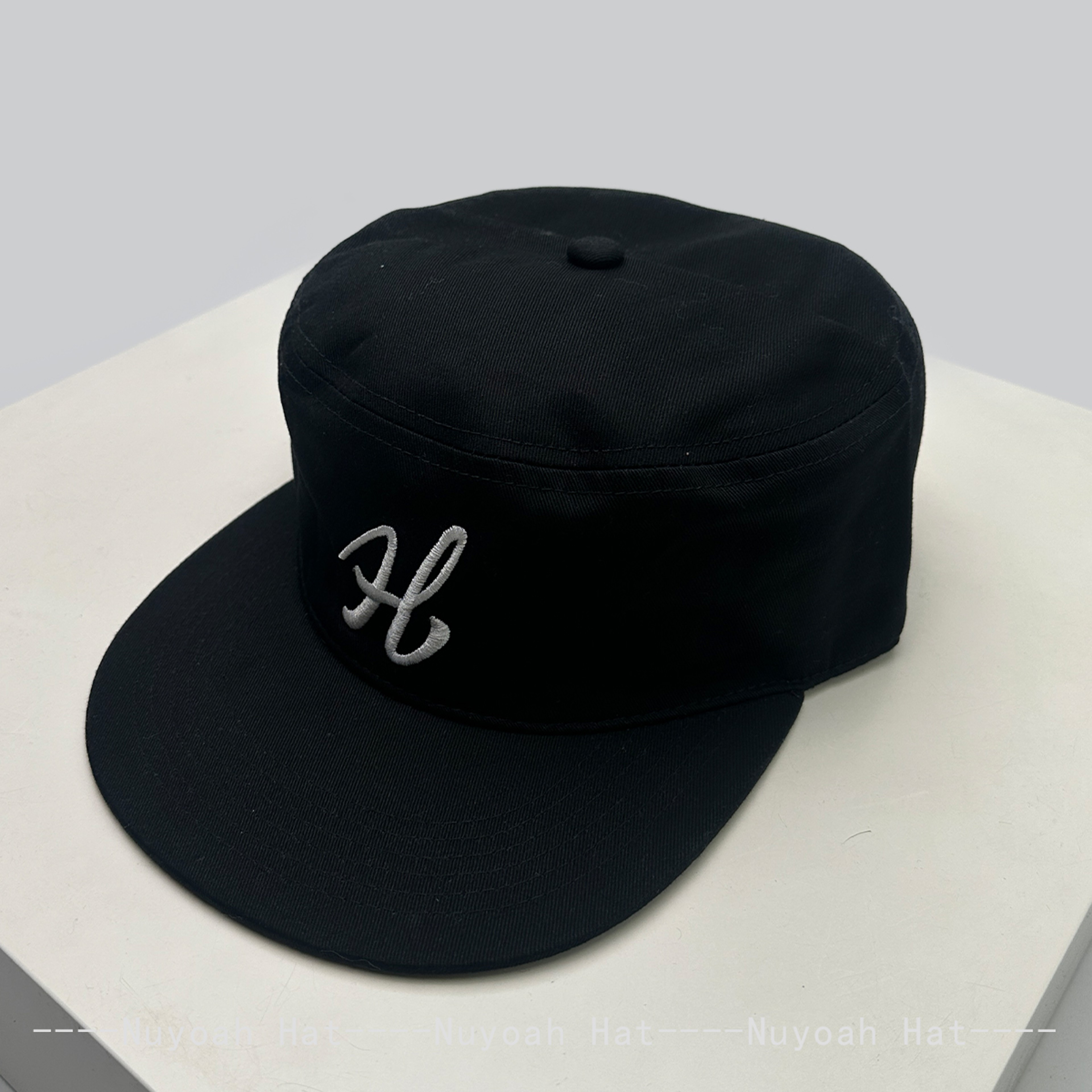 Retro Baseball Cap With Leopard Print  Letter Design Unisex Adjustable Fashion Peaked Hat 3