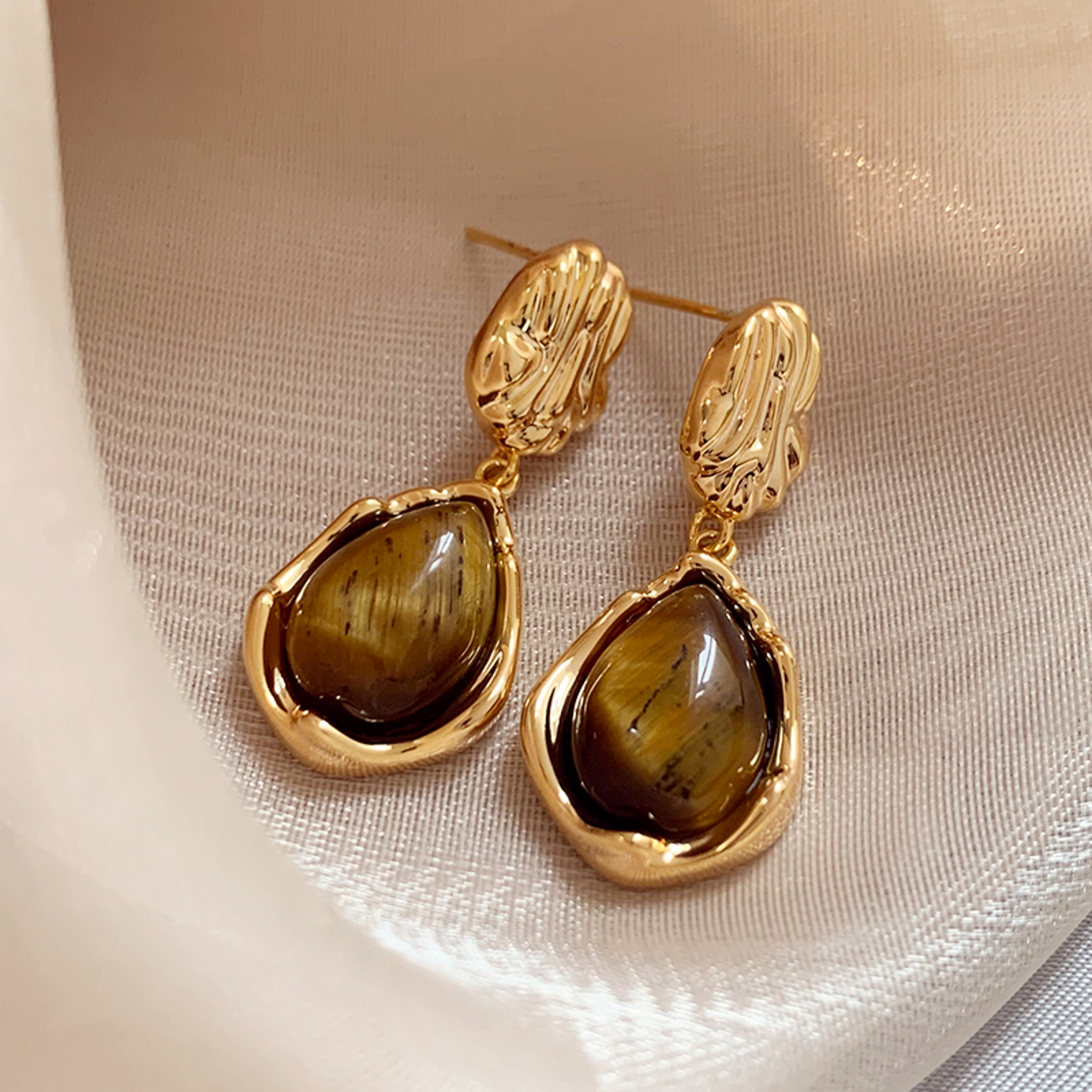 Vintage Tiger Eye Stone Earrings Brown Resin Vintage Dangle Earrings for Women – view 9