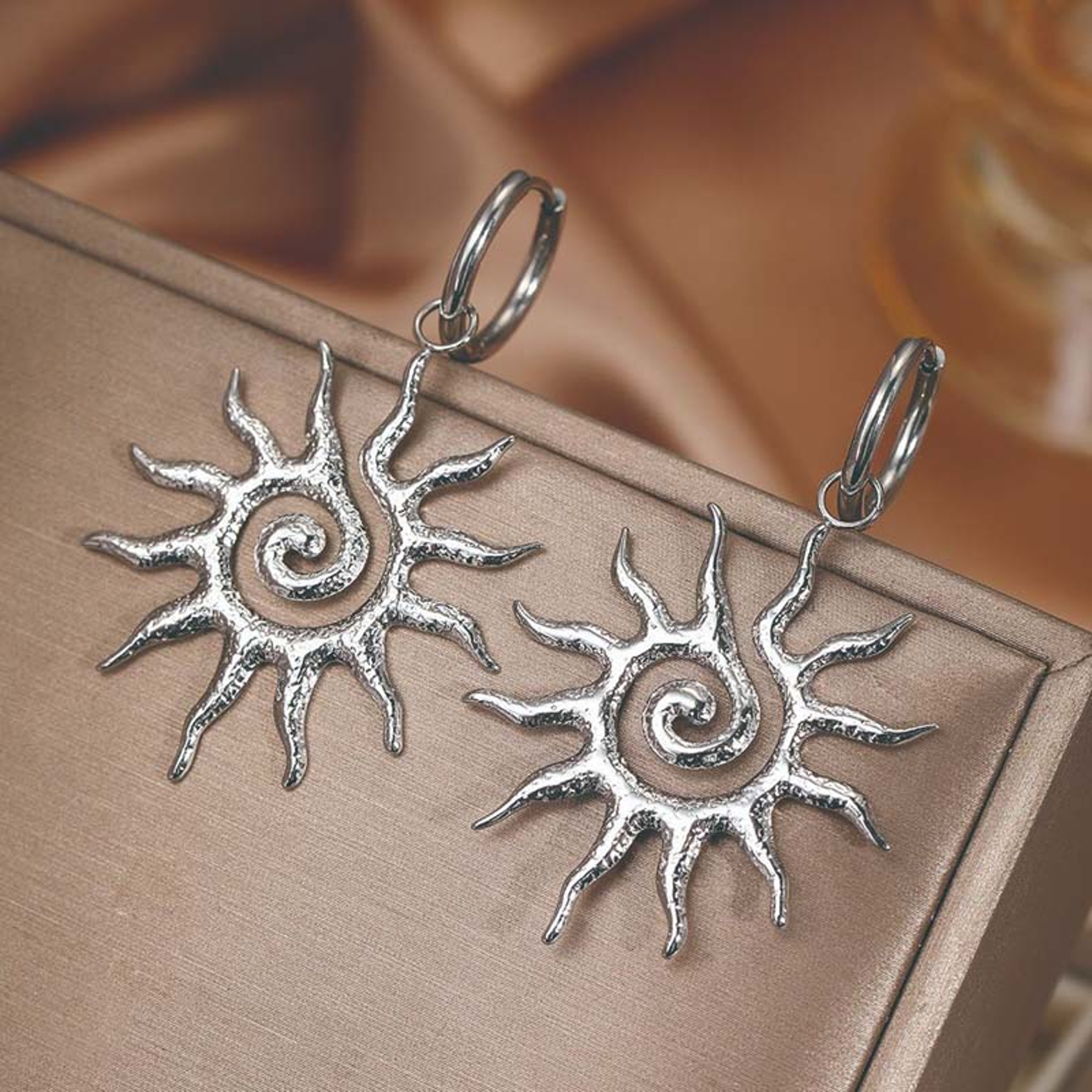 Vintage Sunflower Gold Drop Earrings for Women Stainless Steel Geometric Dangle Jewelry – view 7