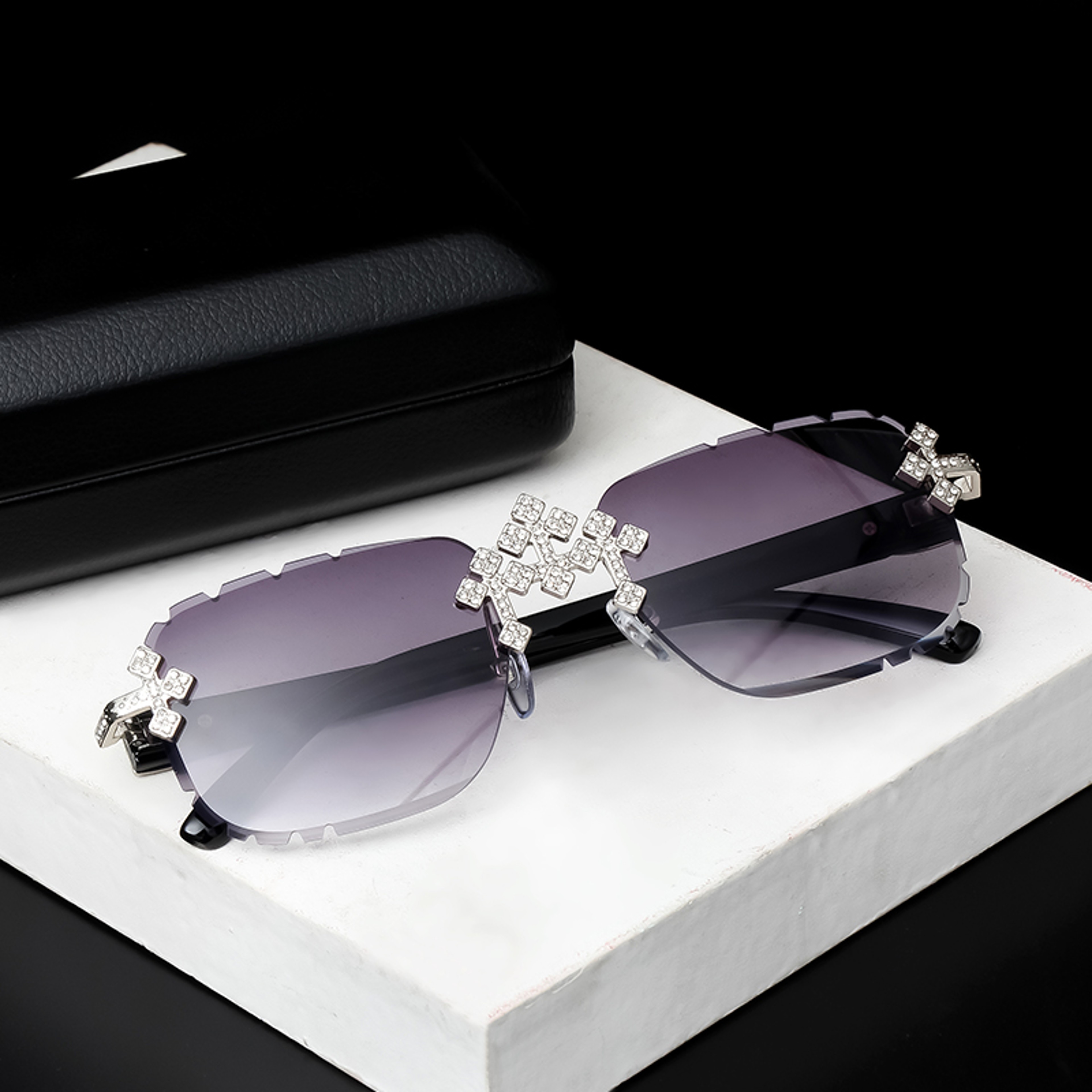Luxury Rimless Square Sunglasses For Women With Crystal Metal Frame UV Protection 1