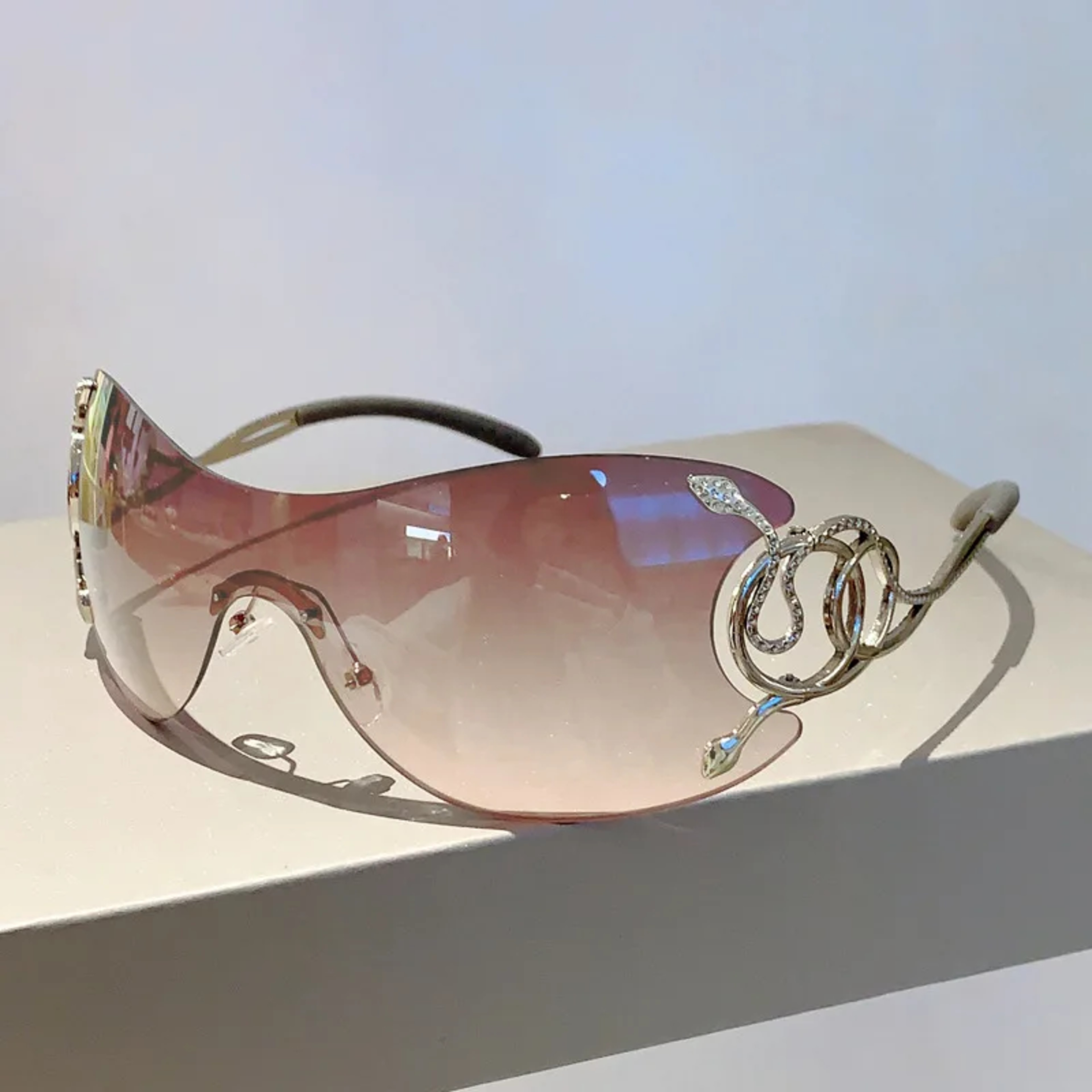 Rimless Wrap Around Oversized Gradient Sunglasses With Snake Temple Design 8