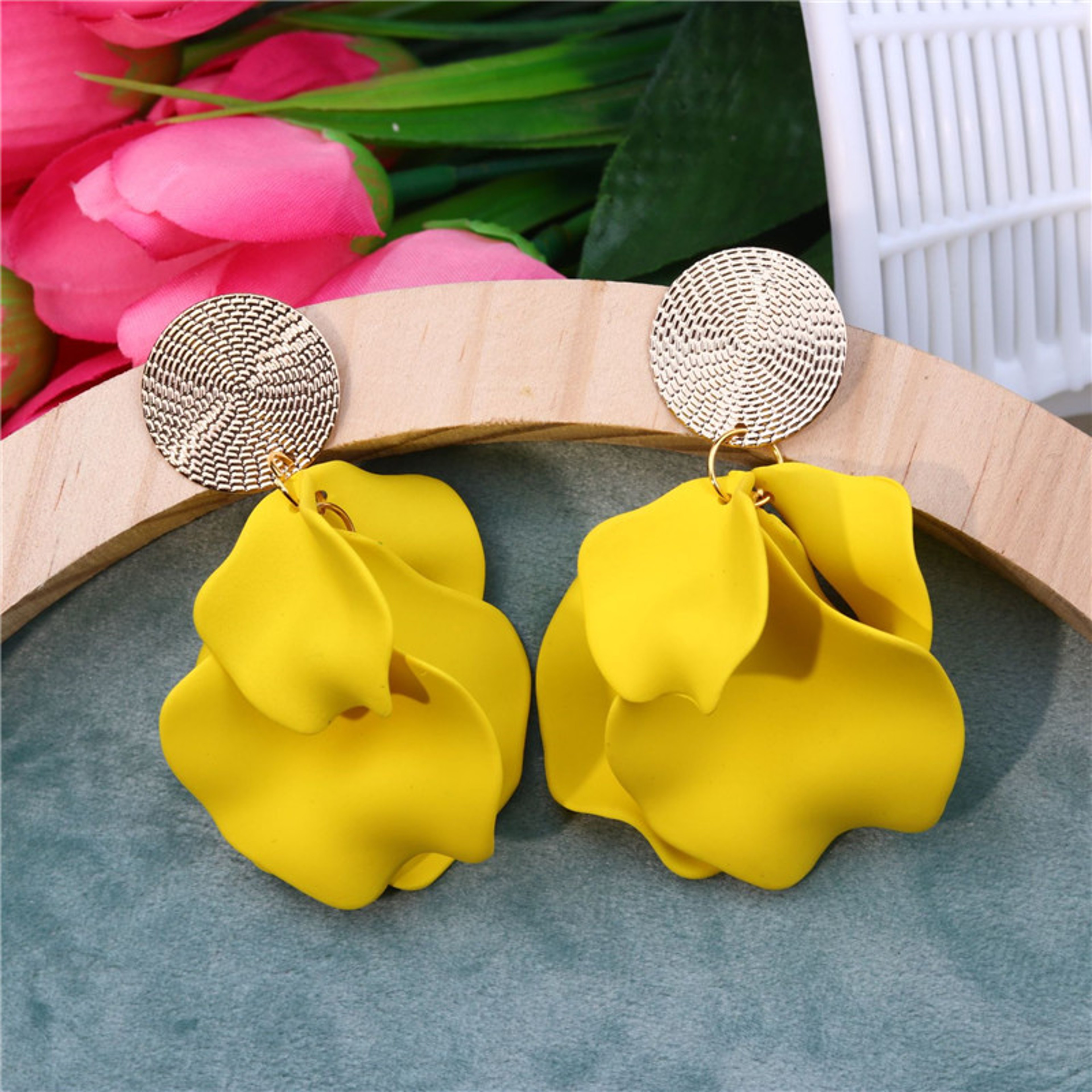 Vintage Flower Drop Earrings for Women Elegant Rose Pink Earrings with Korean Petal Dangle Design – view 4