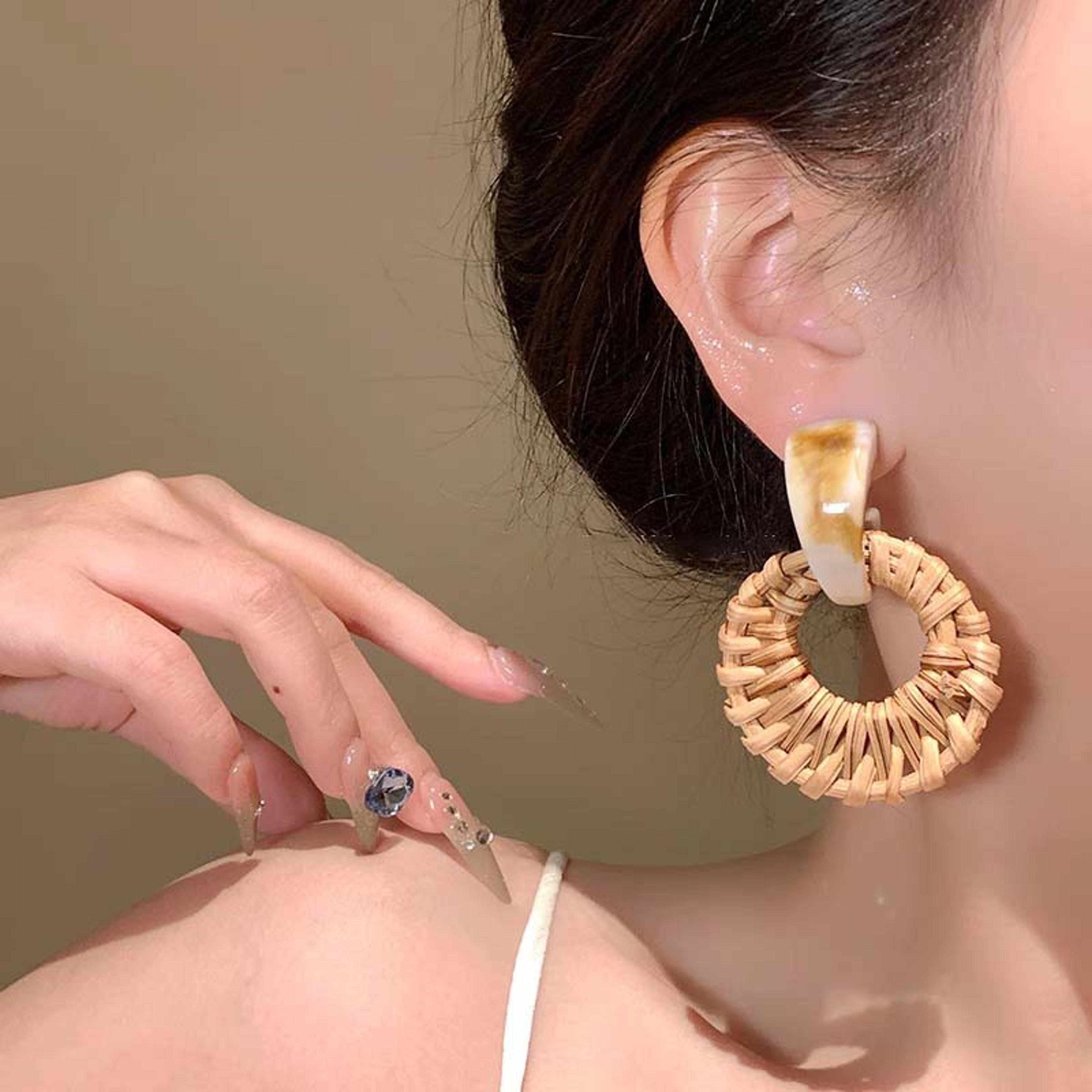Vintage Rattan Earrings Boho Woven Hoop Statement Earrings For Women 3