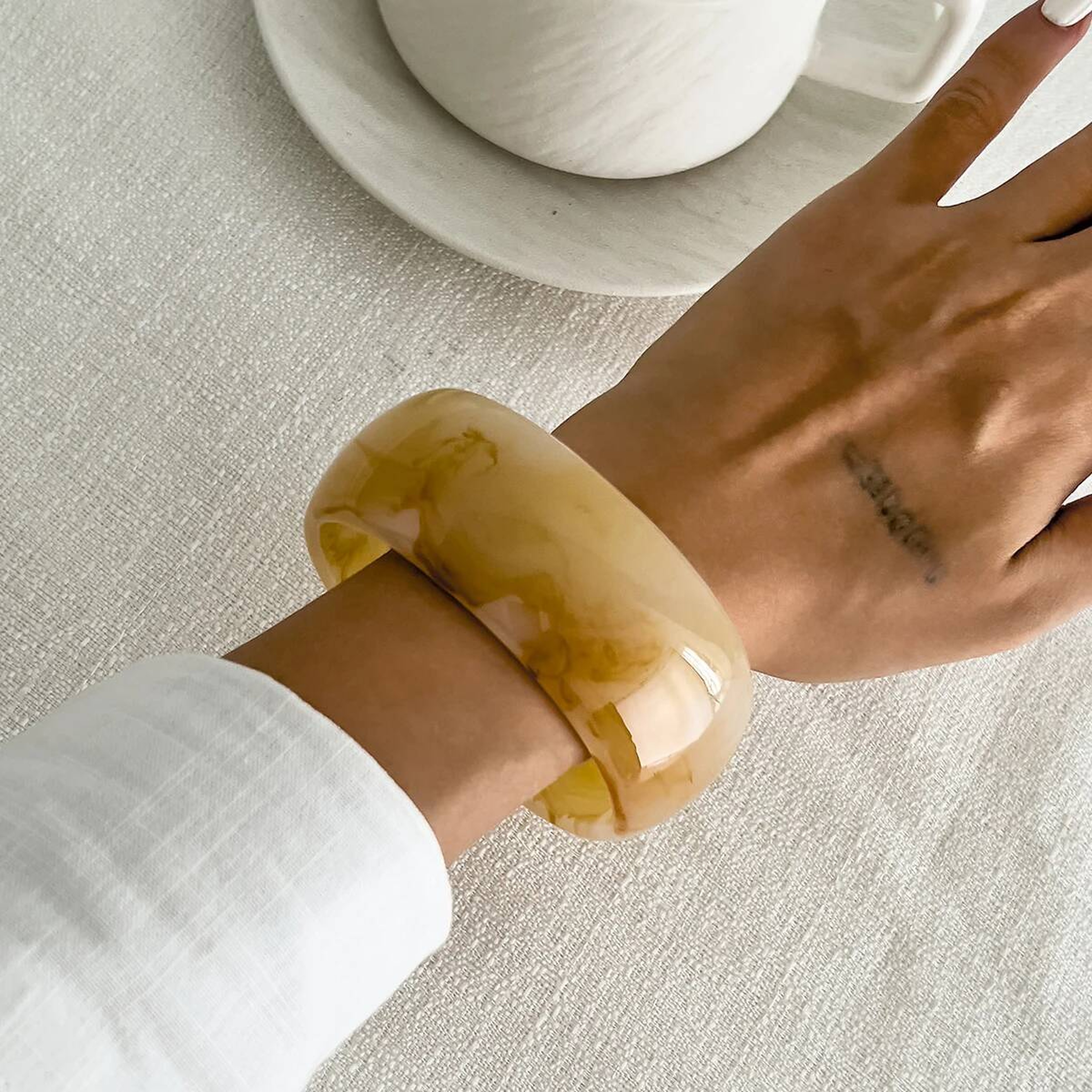 Vintage Resin Bangle Bracelet Geometric Wide Cuff For Women Stylish Chunky Acrylic Jewelry 7