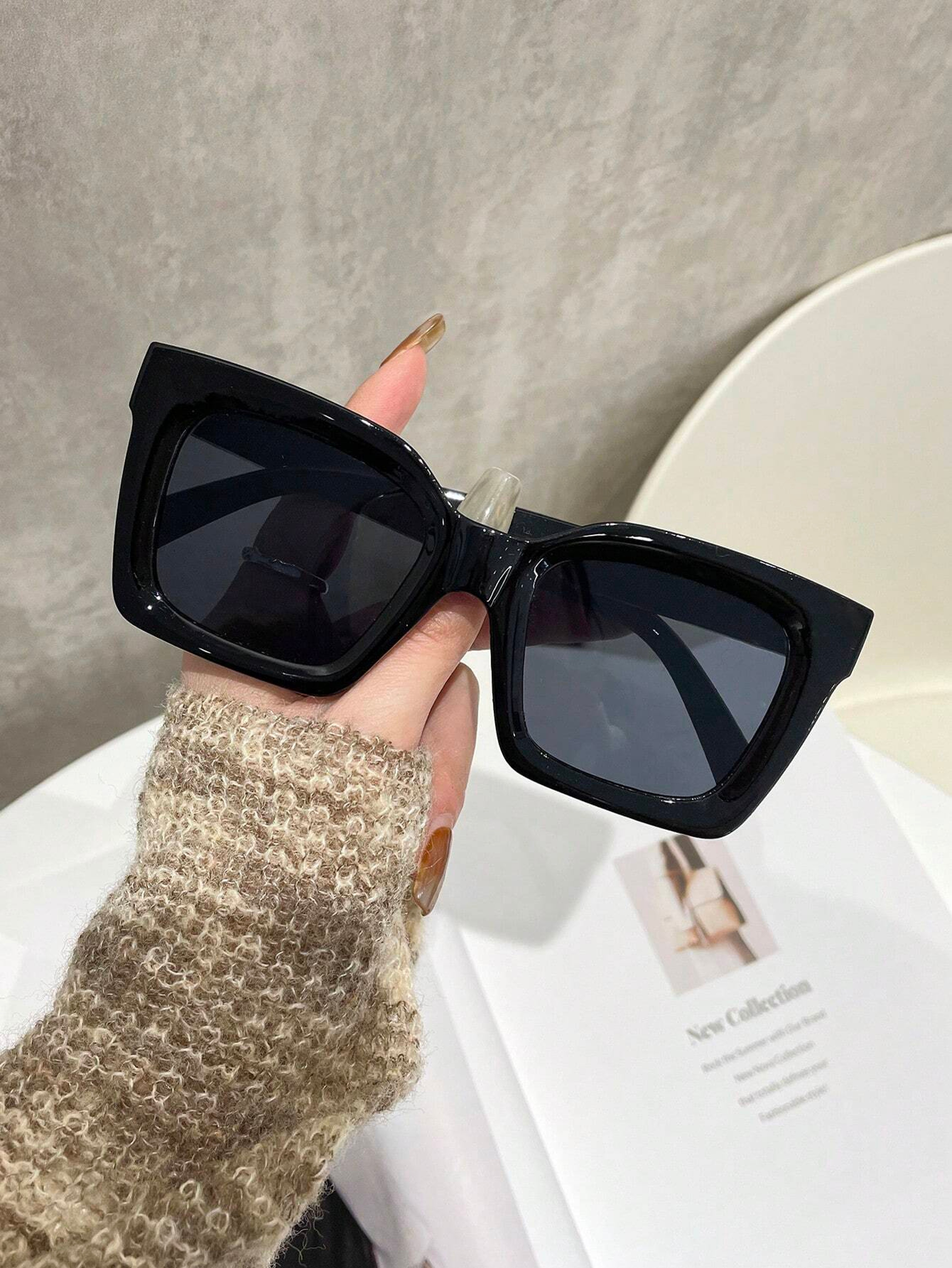 Retro Square Frame Glasses for Men & Women Large Frame Unisex Eyeglasses with Rivet Arms – view 3