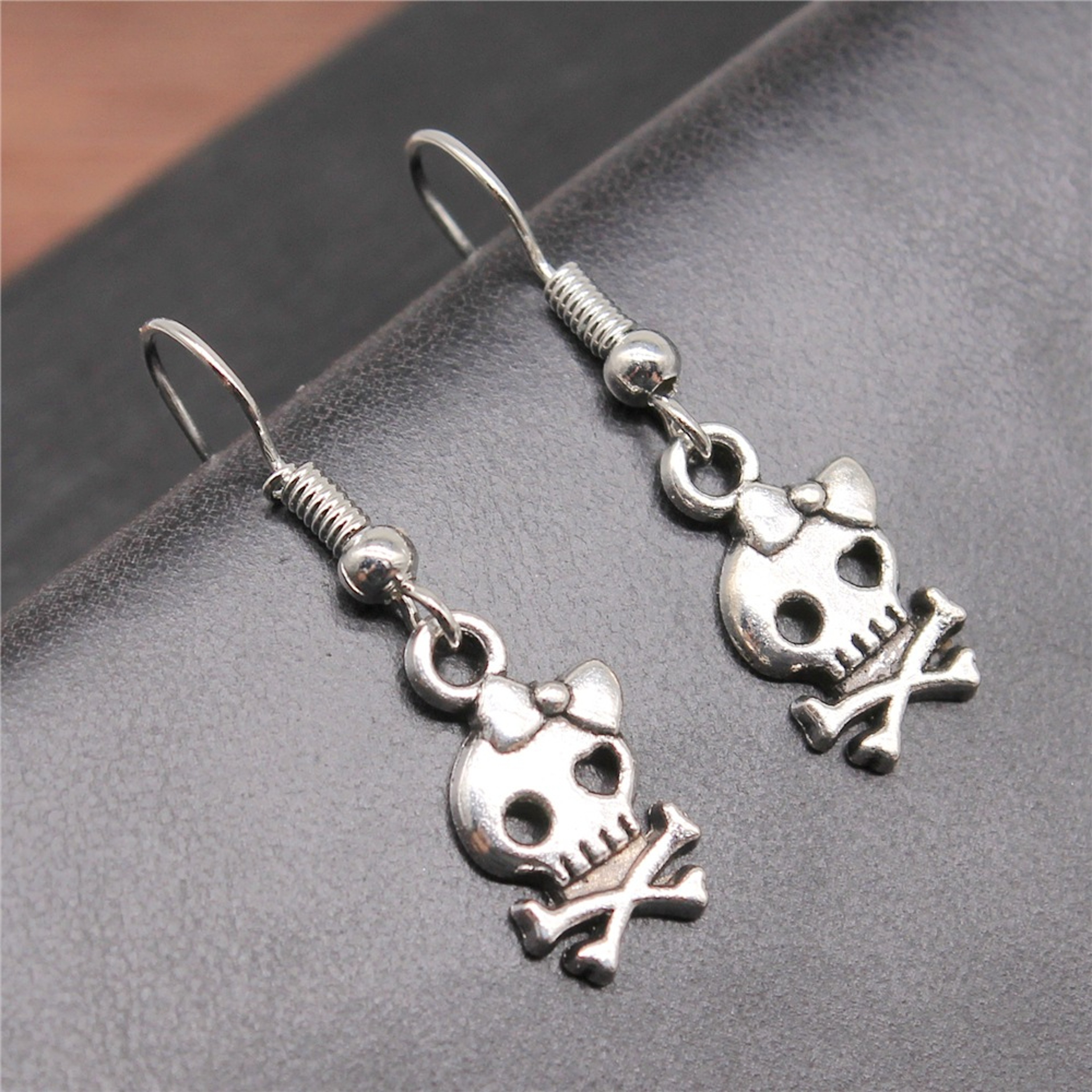 Vintage Gothic Bow Skull Drop Earrings in Antique Silver for Women – view 5