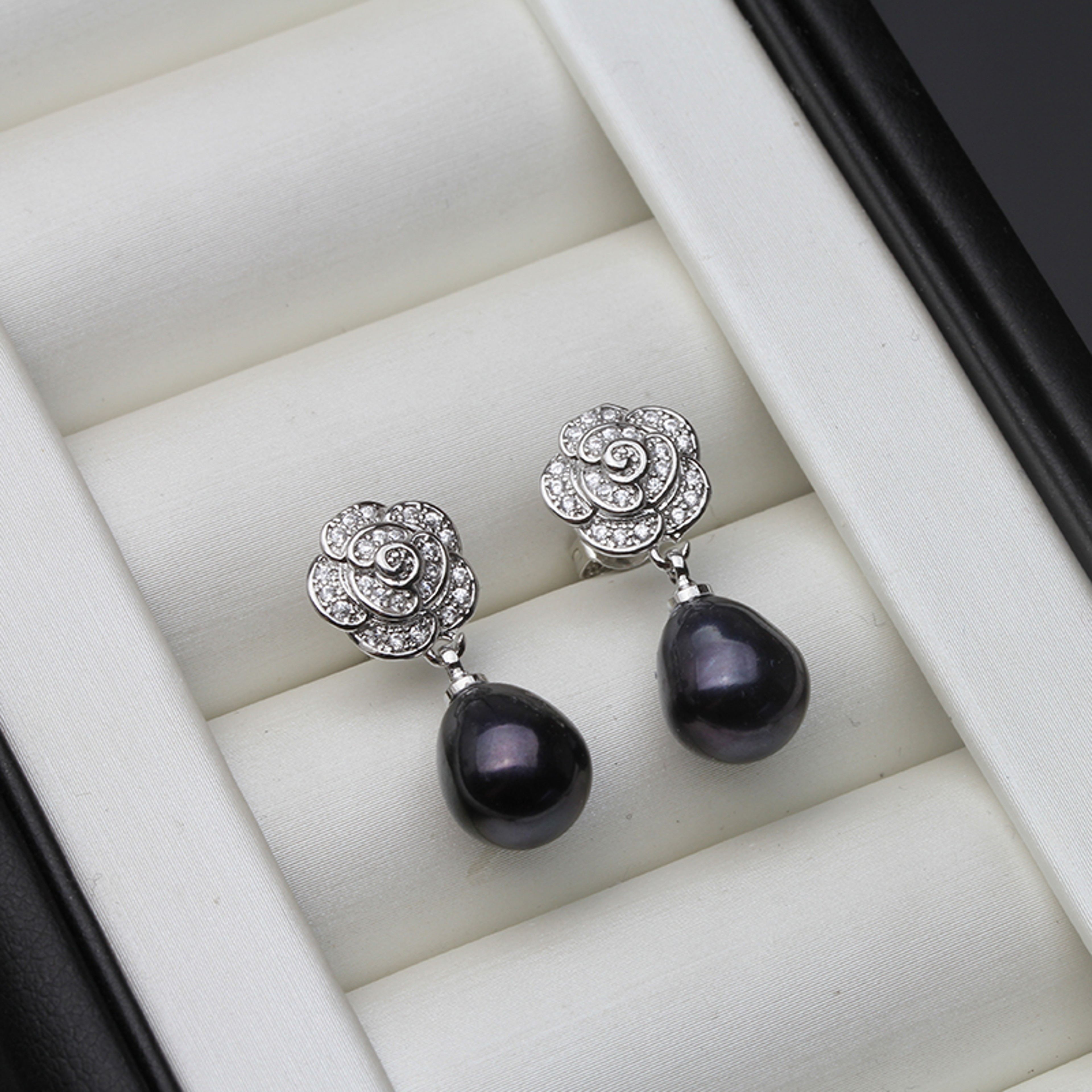 Vintage Sterling Silver Earrings With Natural Freshwater Pearl Earrings Floral Design For Women 2