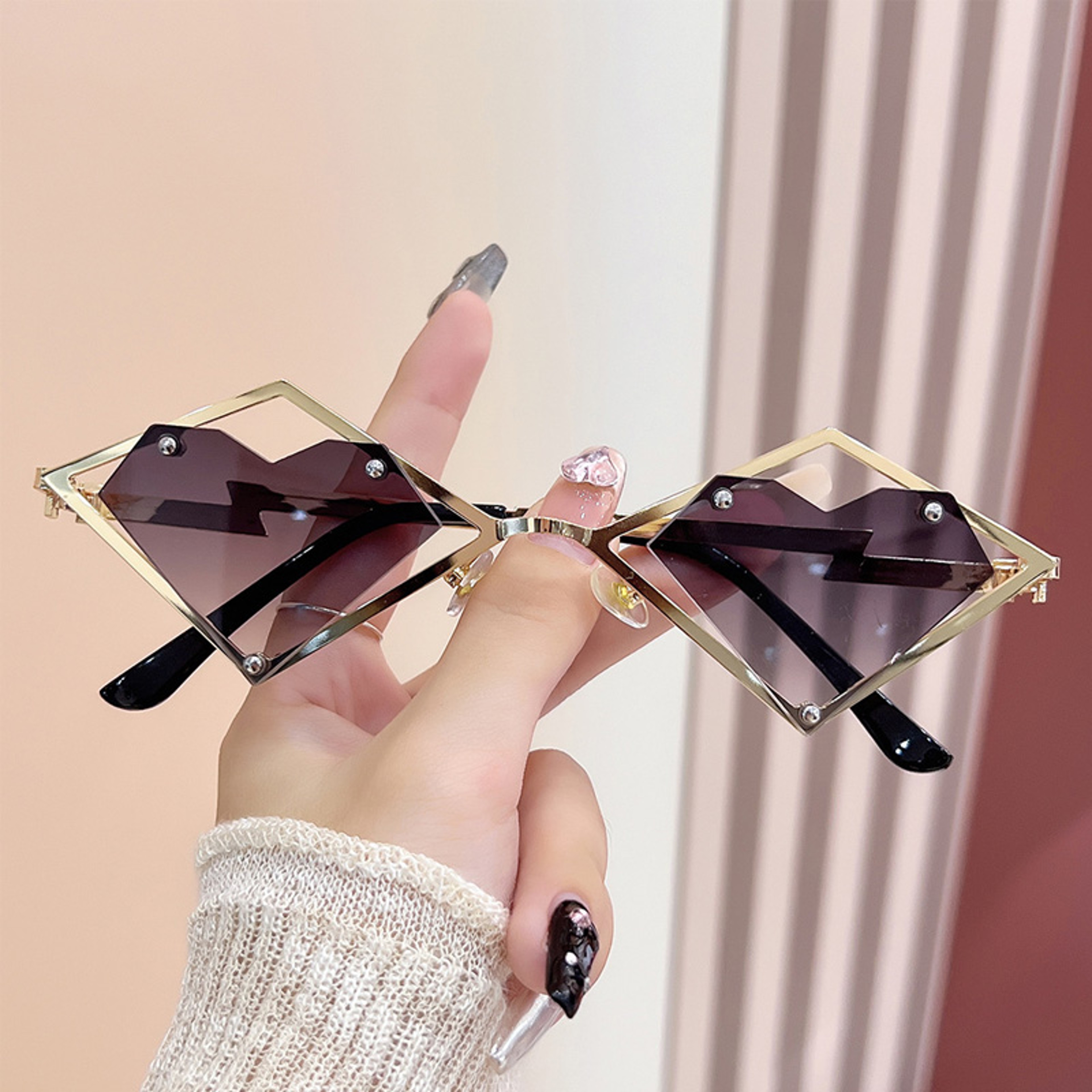 Heart Rimless Sunglasses UV Gradient Heart Shaped Sunglasses For Women  Men 4