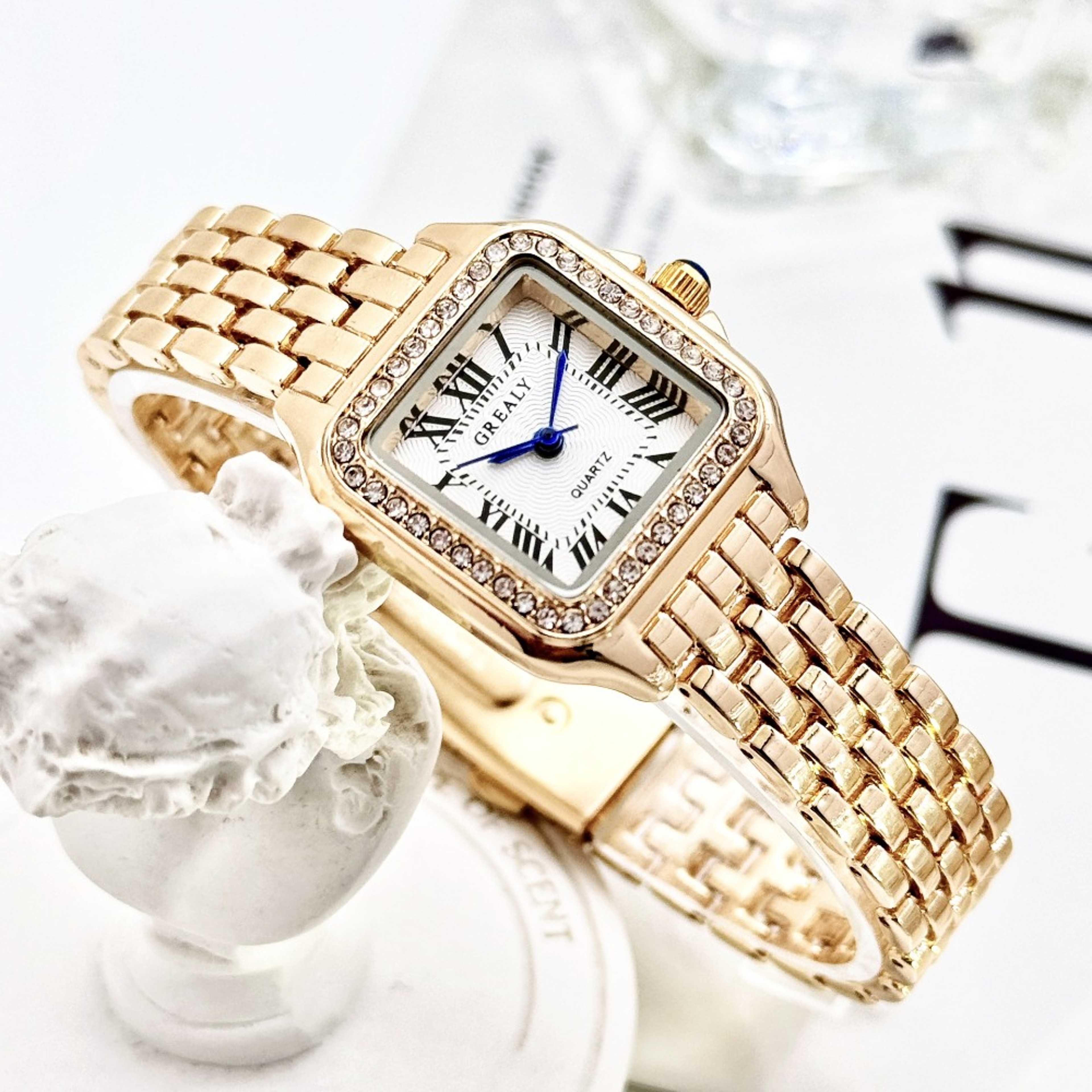 Luxury Gold Women's Quartz Watch Waterproof Elegant Dress Wristwatch with Alloy Bracelet – view 12