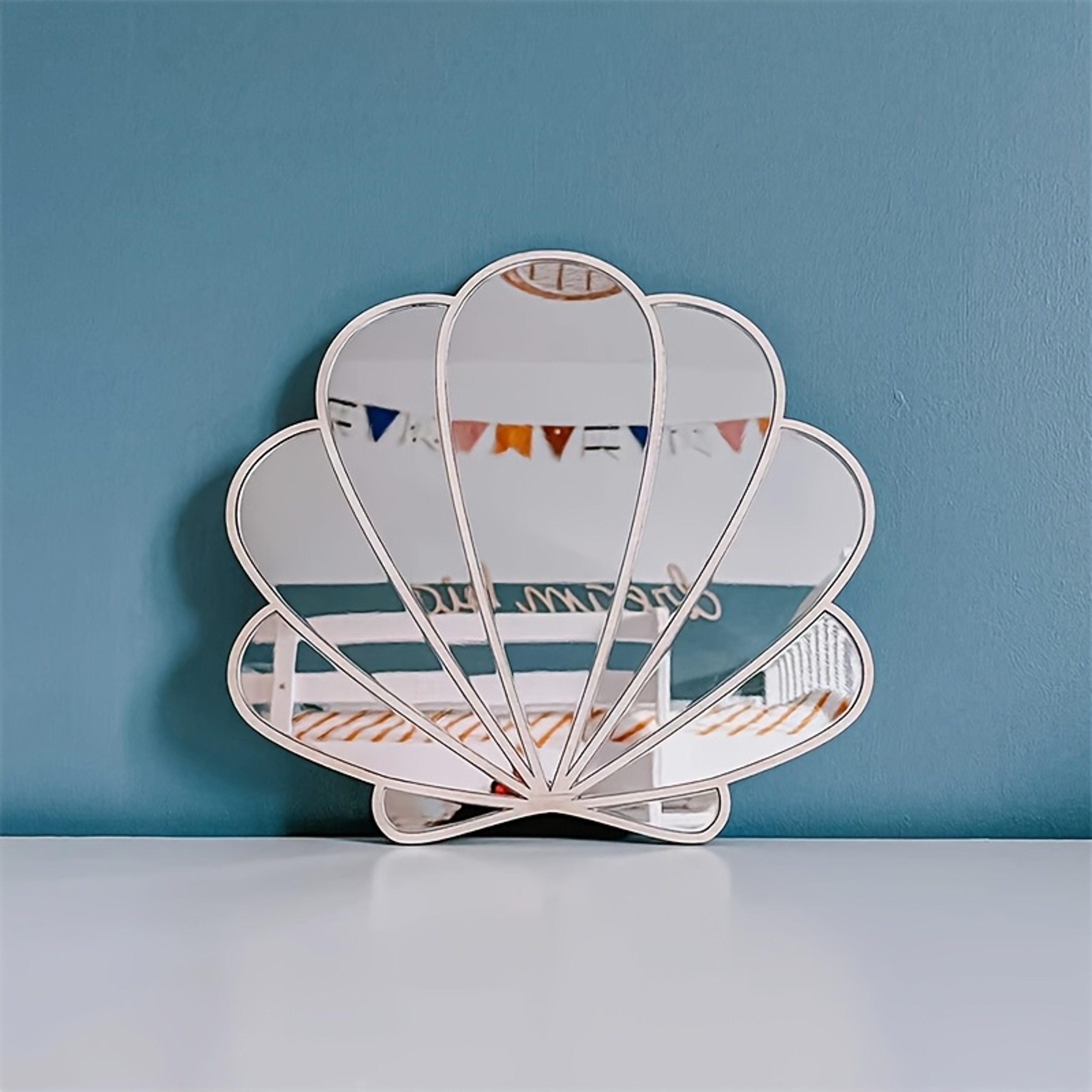 Scandinavian Shell Wall Mirror Coastal Wooden Decorative Mirror for Beach House & Bedroom Wall Decor – view 4