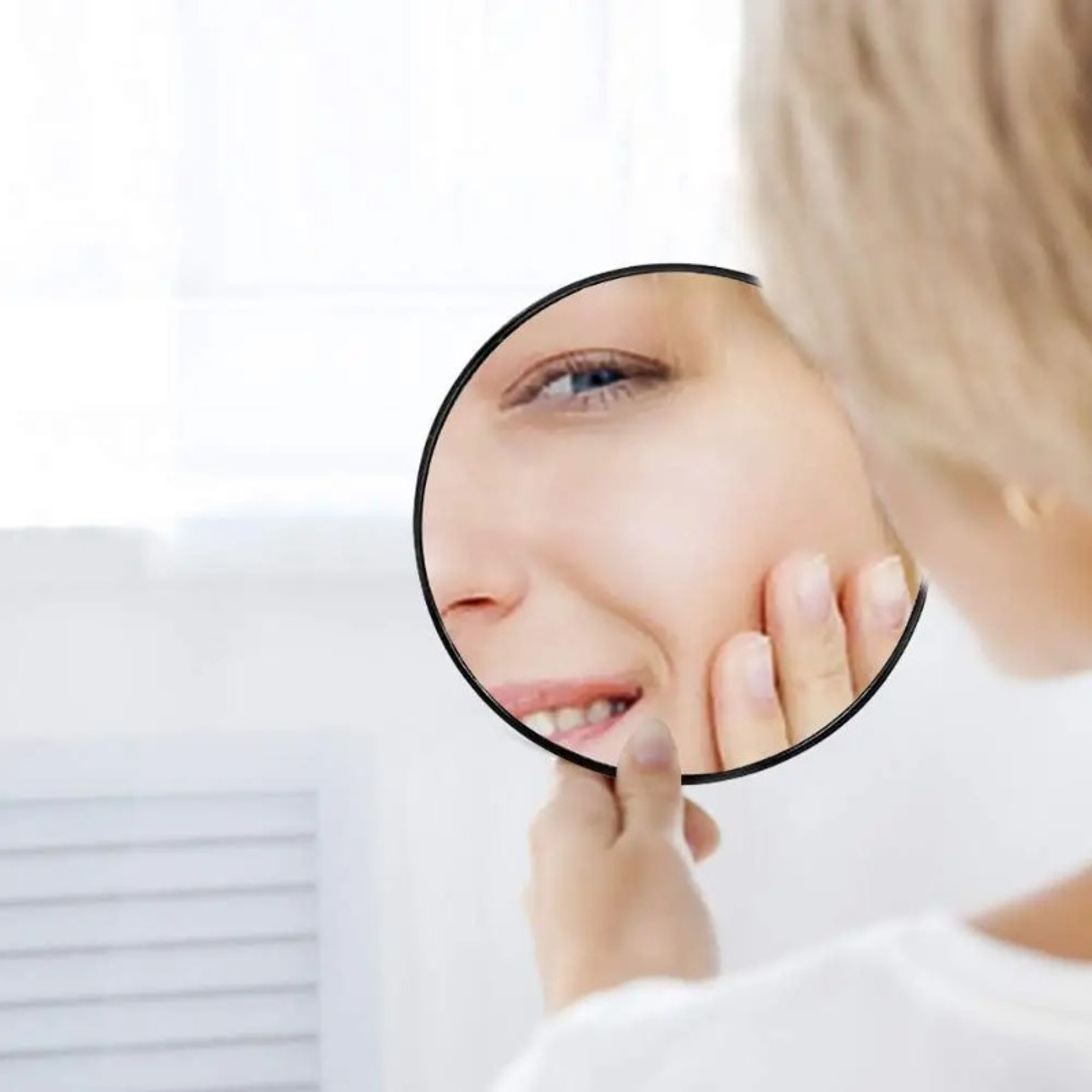 Magnifying Mirror Portable Makeup Mirror with Suction Cup Handheld Cosmetic Mirror for Precision Grooming – view 5
