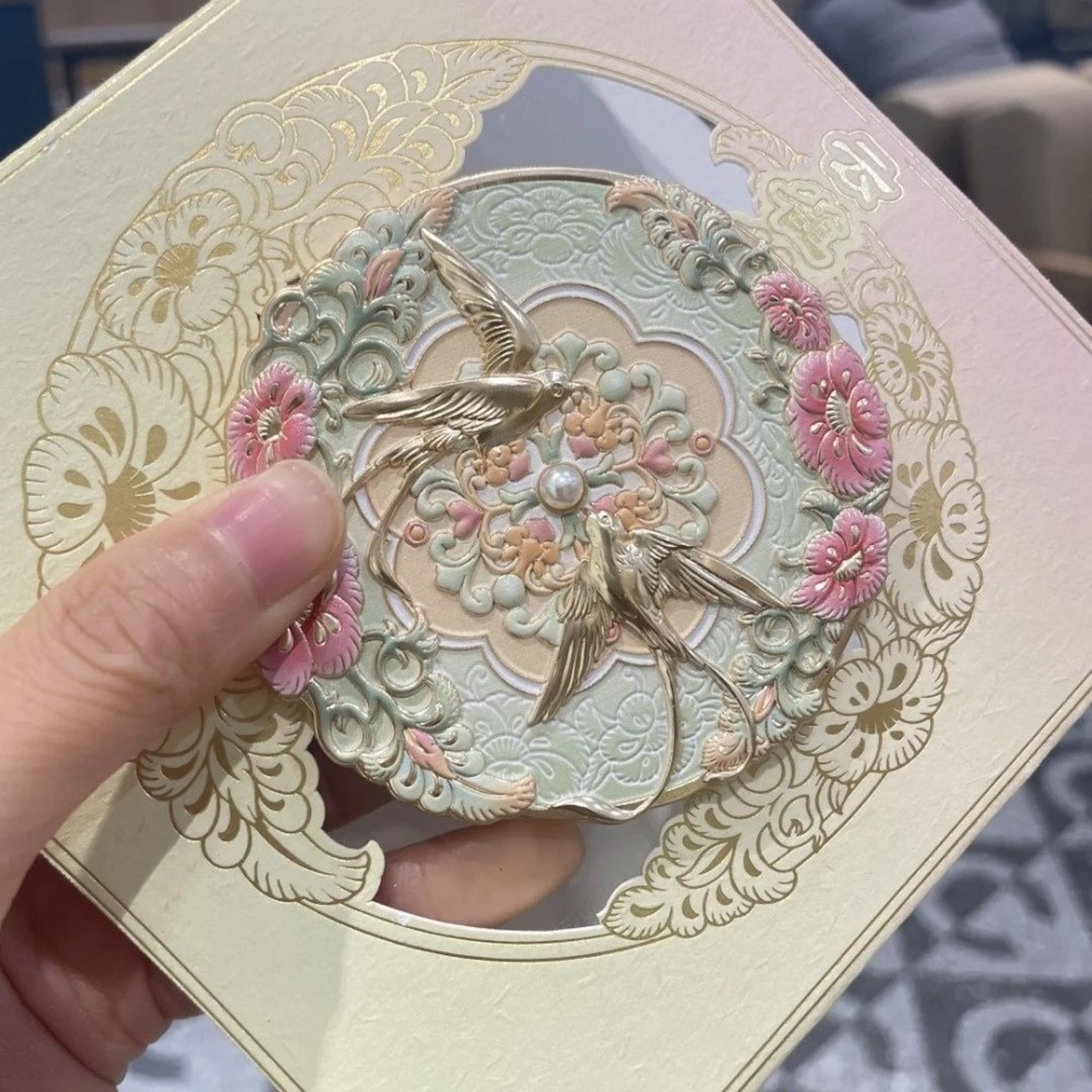 Vintage Pocket Makeup Mirror Chinese Peony Floral Compact Cosmetic Mirror for Travel & Gifts – view 3