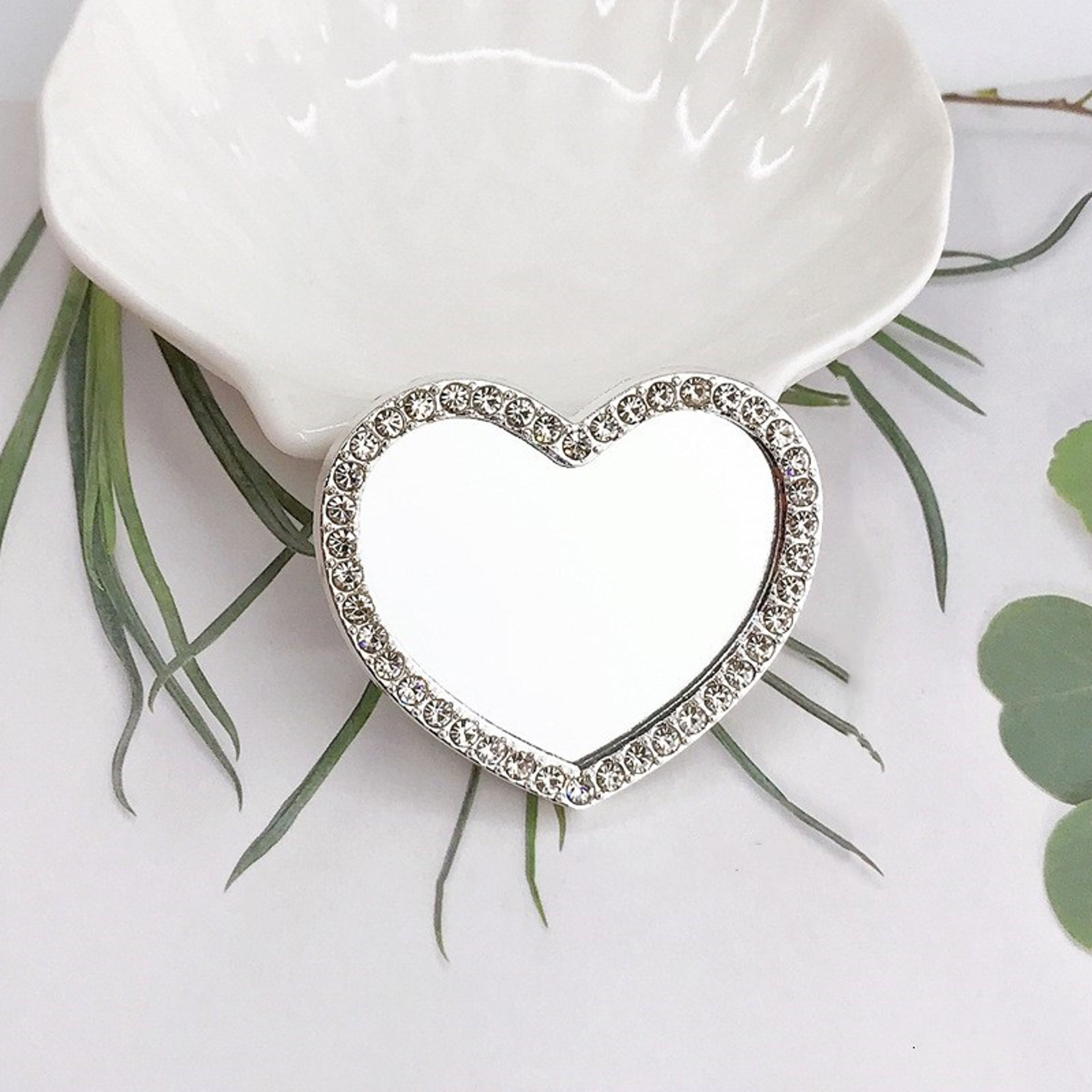 Vintage Rose Compact Makeup Mirror Double Sided Pocket Travel Mirror with Rhinestone Design – view 1