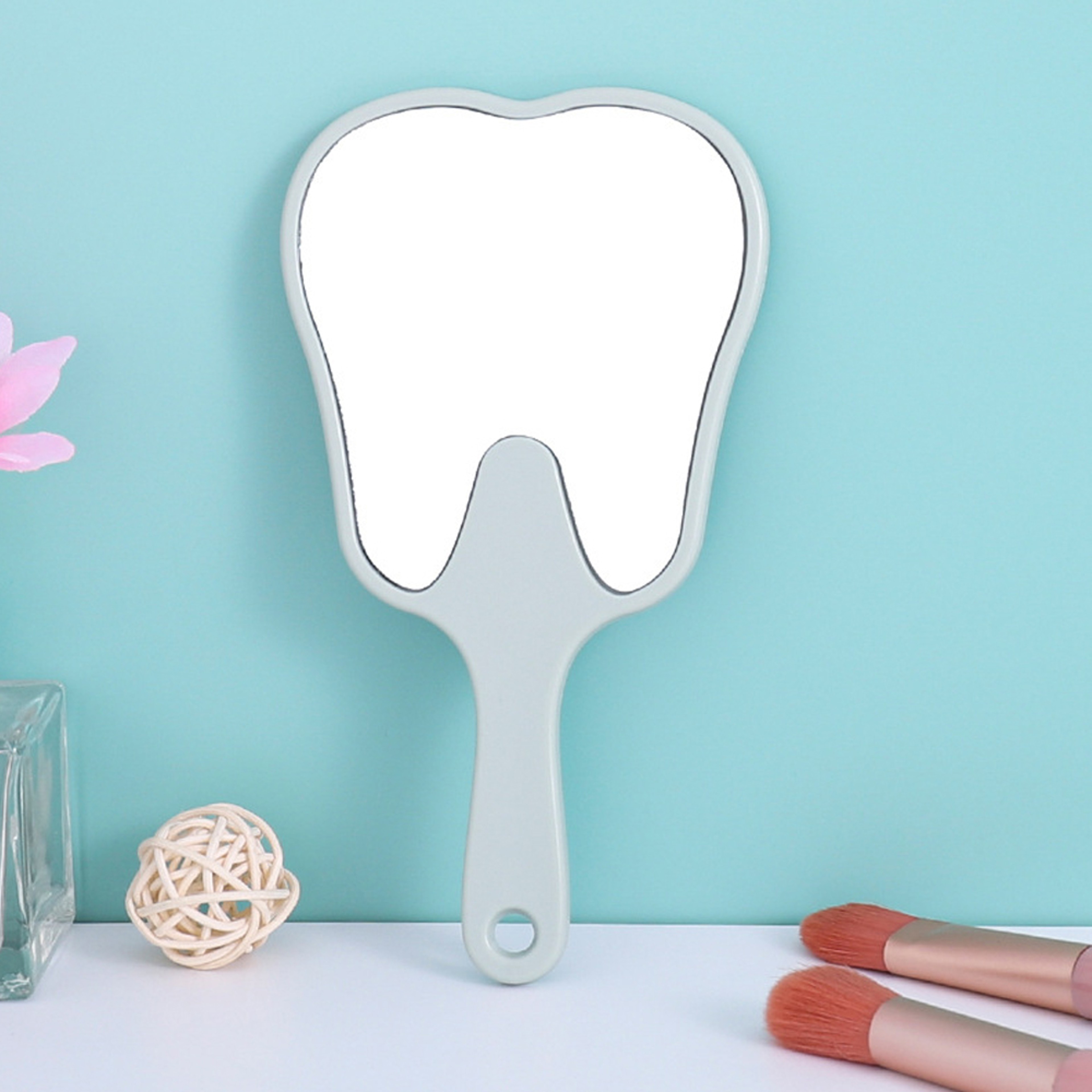 Cute Handheld Makeup Mirror Tooth Shape Portable Vanity Mirror for Beauty Touch Ups – view 9