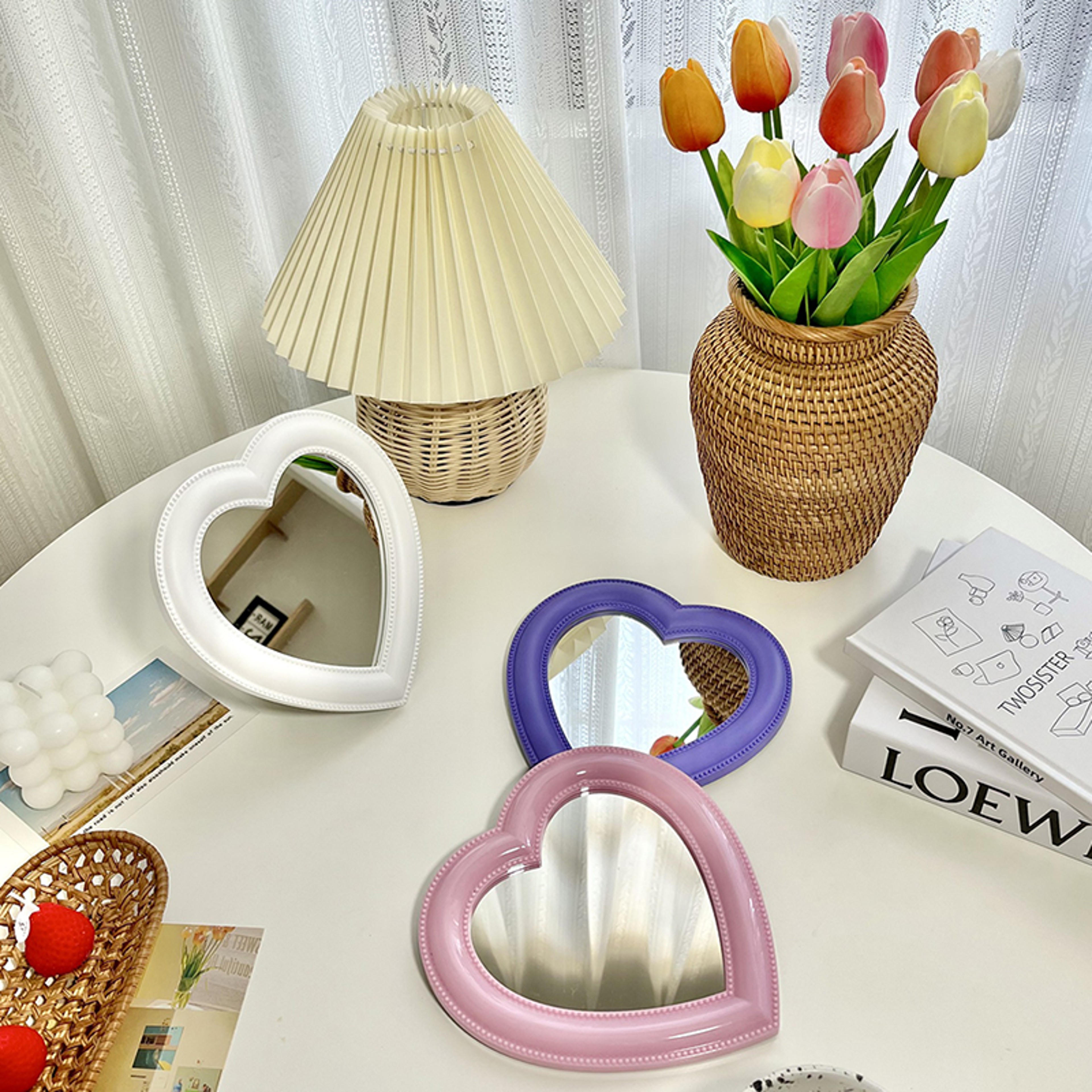 Heart Shaped Makeup Mirror Rotating Desktop Vanity Mirror for Dorm Room Decor & Daily Beauty – view 3