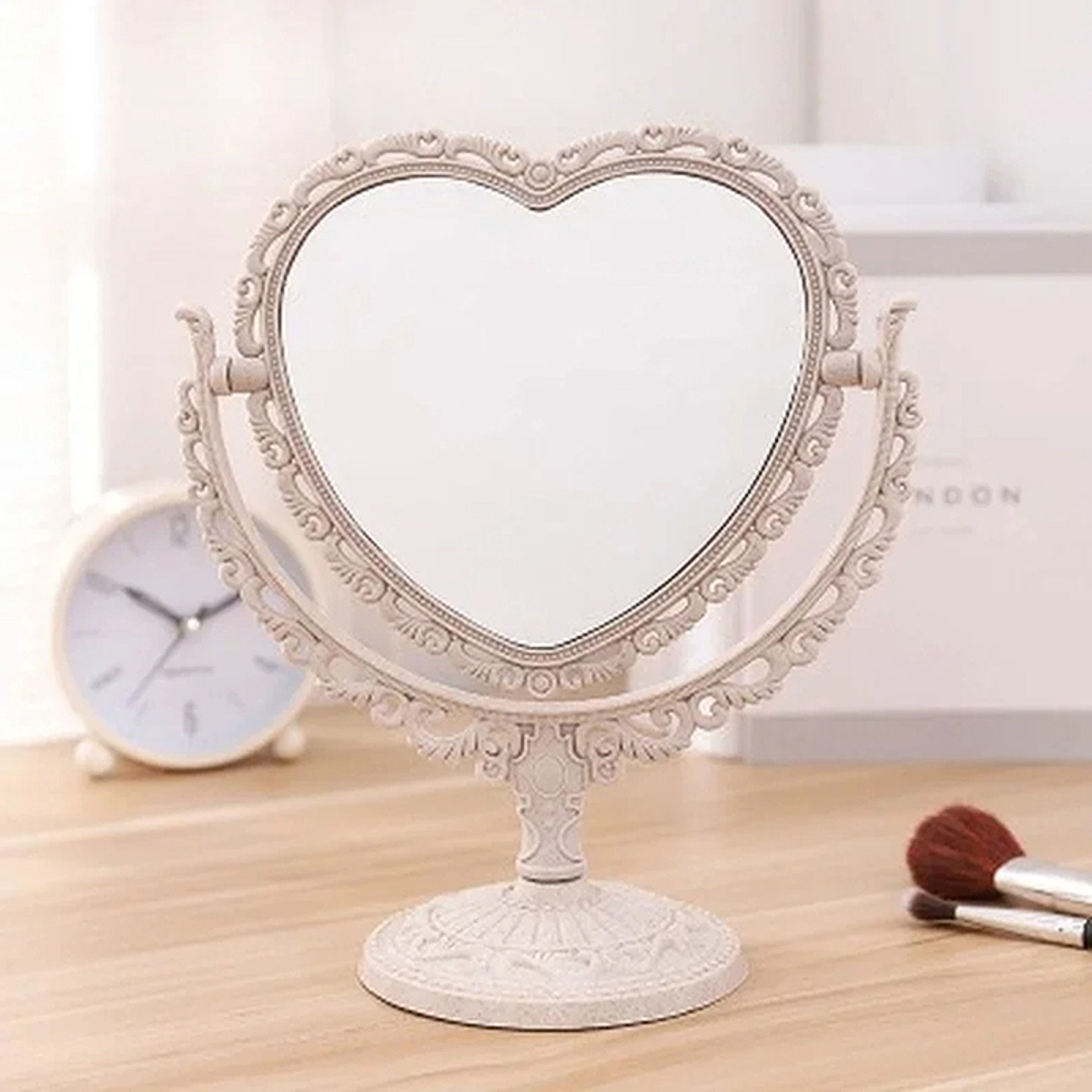 Heart Makeup Mirror Double Sided Vanity Mirror Portable Desktop Makeup Mirror with Magnifying Side – view 5