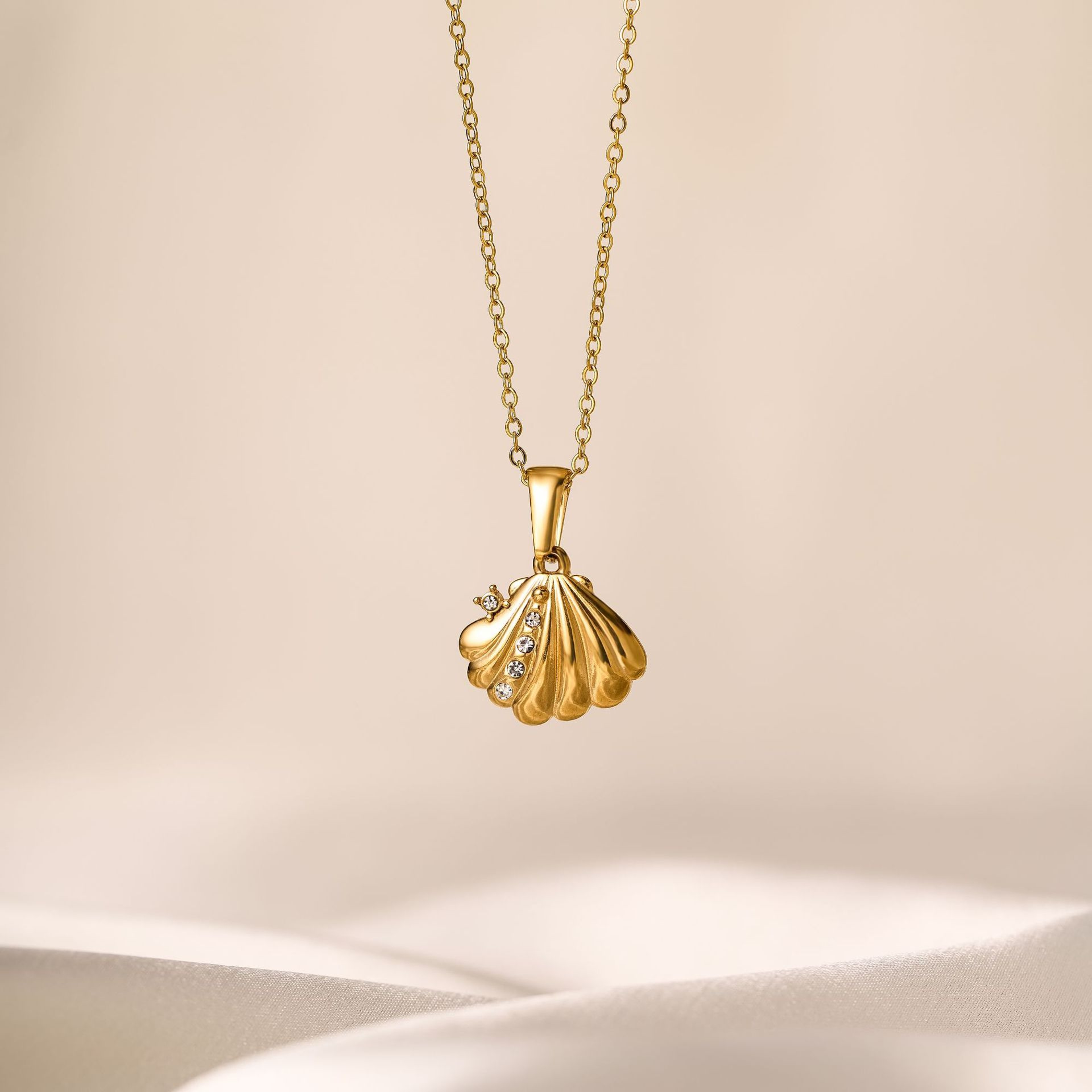 Gold Starfish Necklace & Shell Choker for Women Waterproof Stainless Steel Beach Ocean Jewelry – view 10