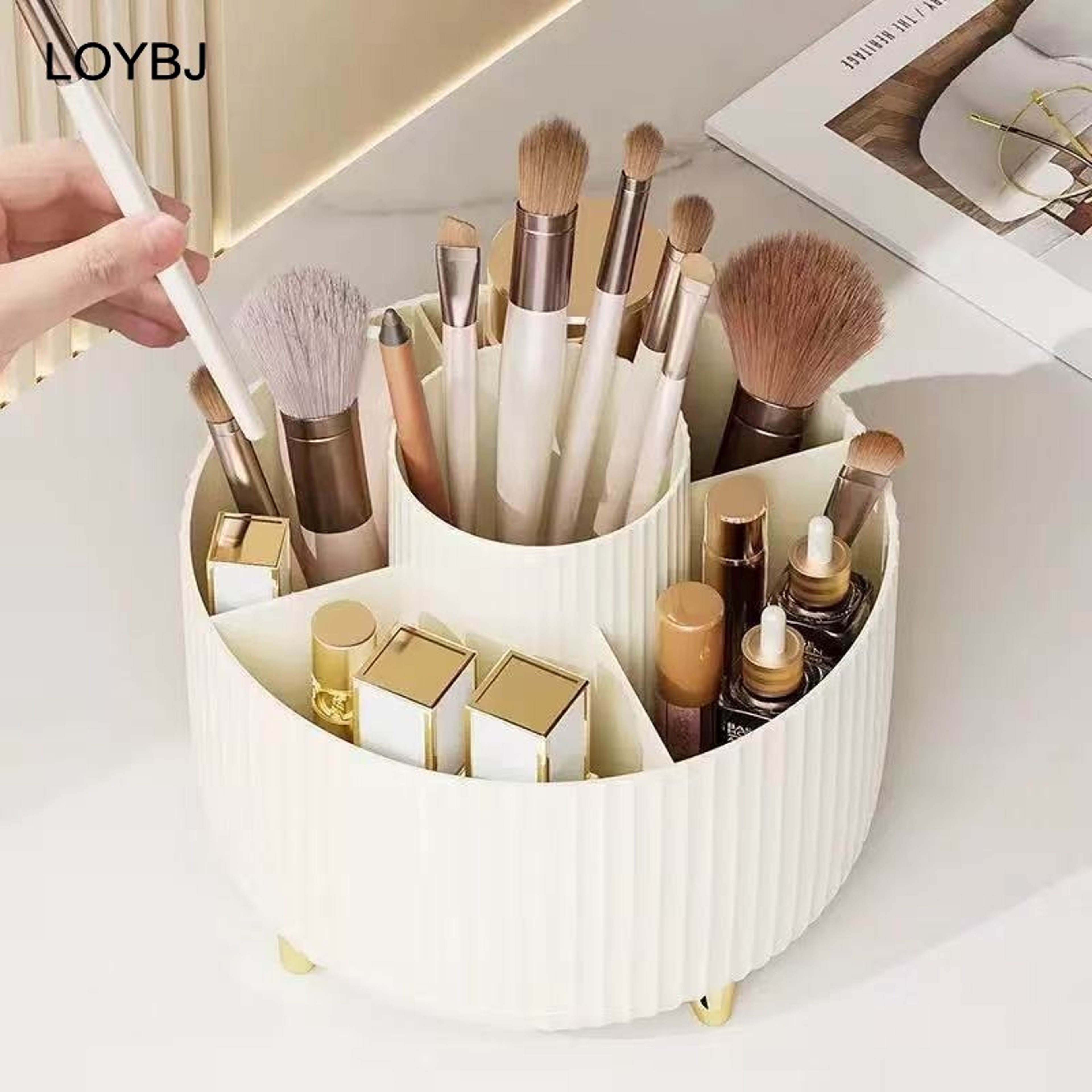Rotating Makeup Organizer and Cosmetic Storage Holder – view 3