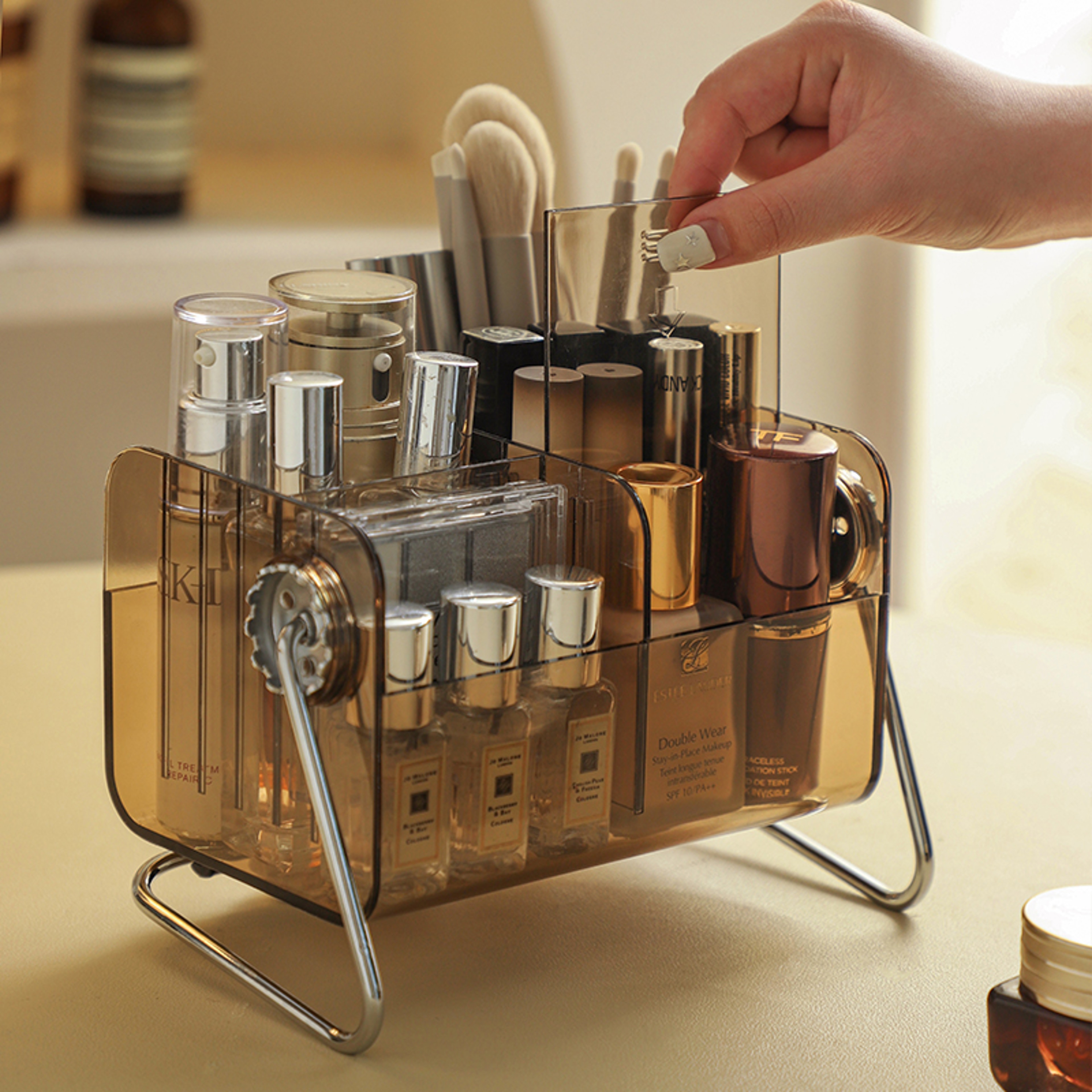 Vintage Makeup Organizer with Removable Makeup Brush Holder and Lipstick Storage – view 3