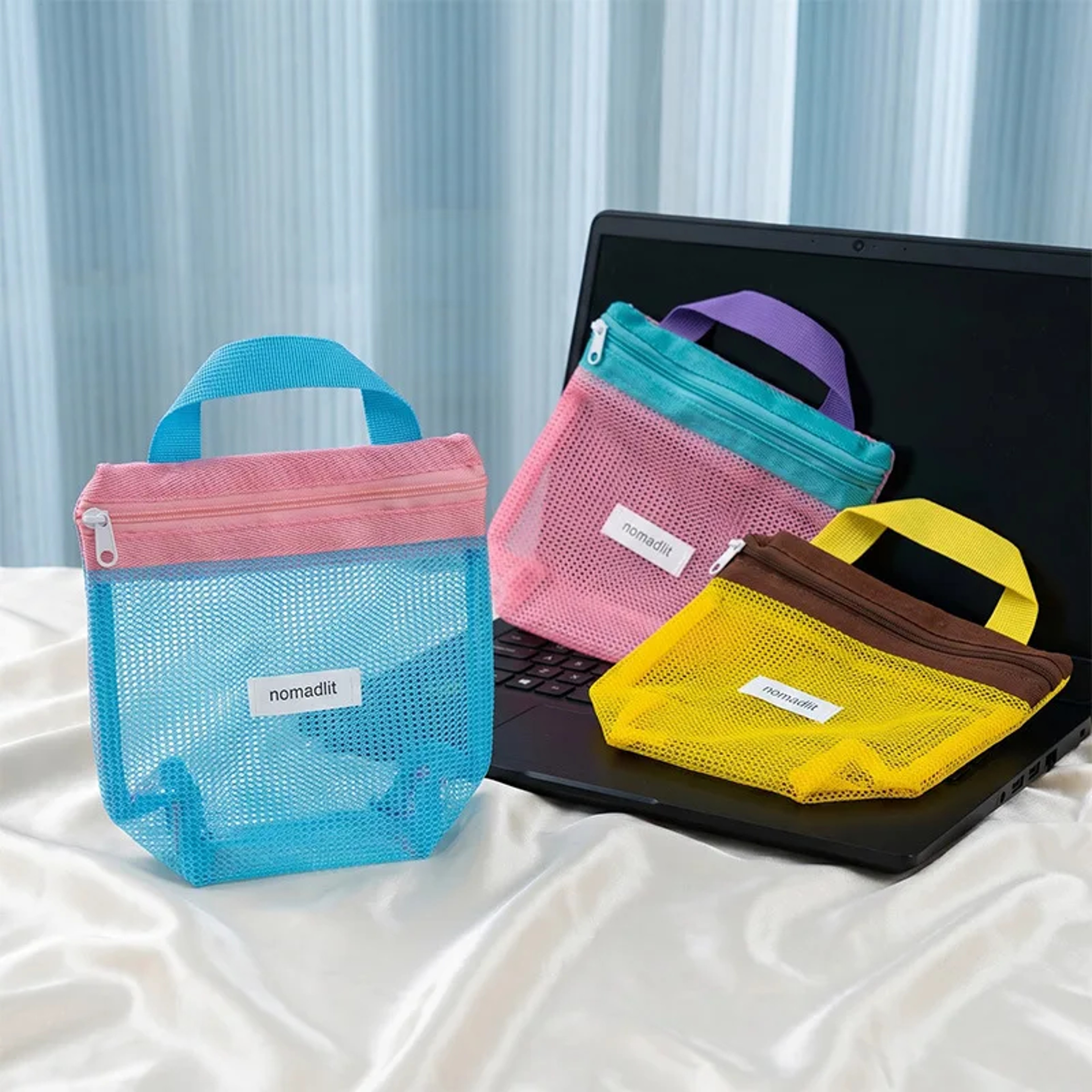 Waterproof Travel Toiletry Bag Portable Mesh Cosmetic Organizer for Gym Beach and Swimming – view 5