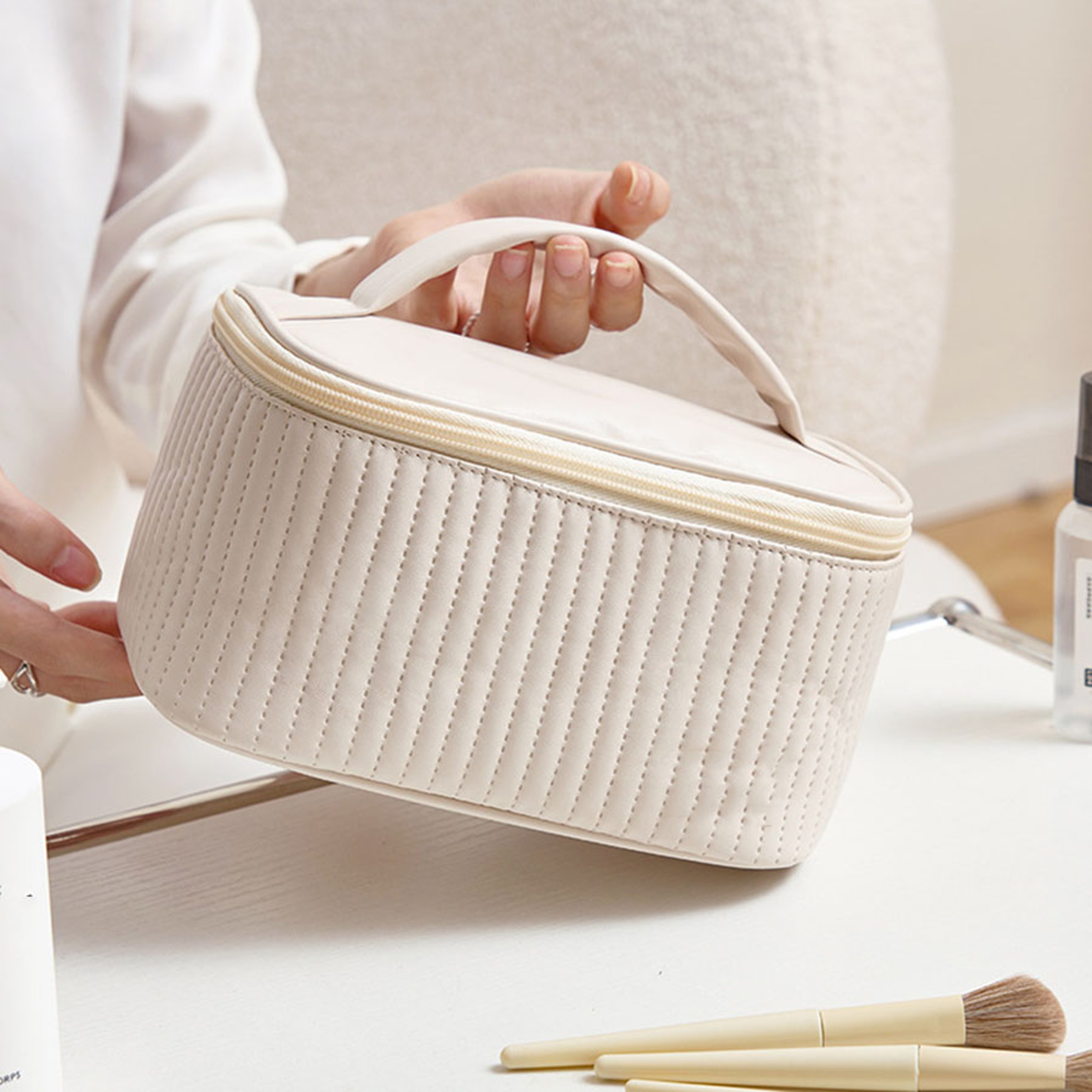 Large Capacity Travel Makeup Bag for Women PU Leather Cosmetic Organizer and Toiletry Bag – view 4
