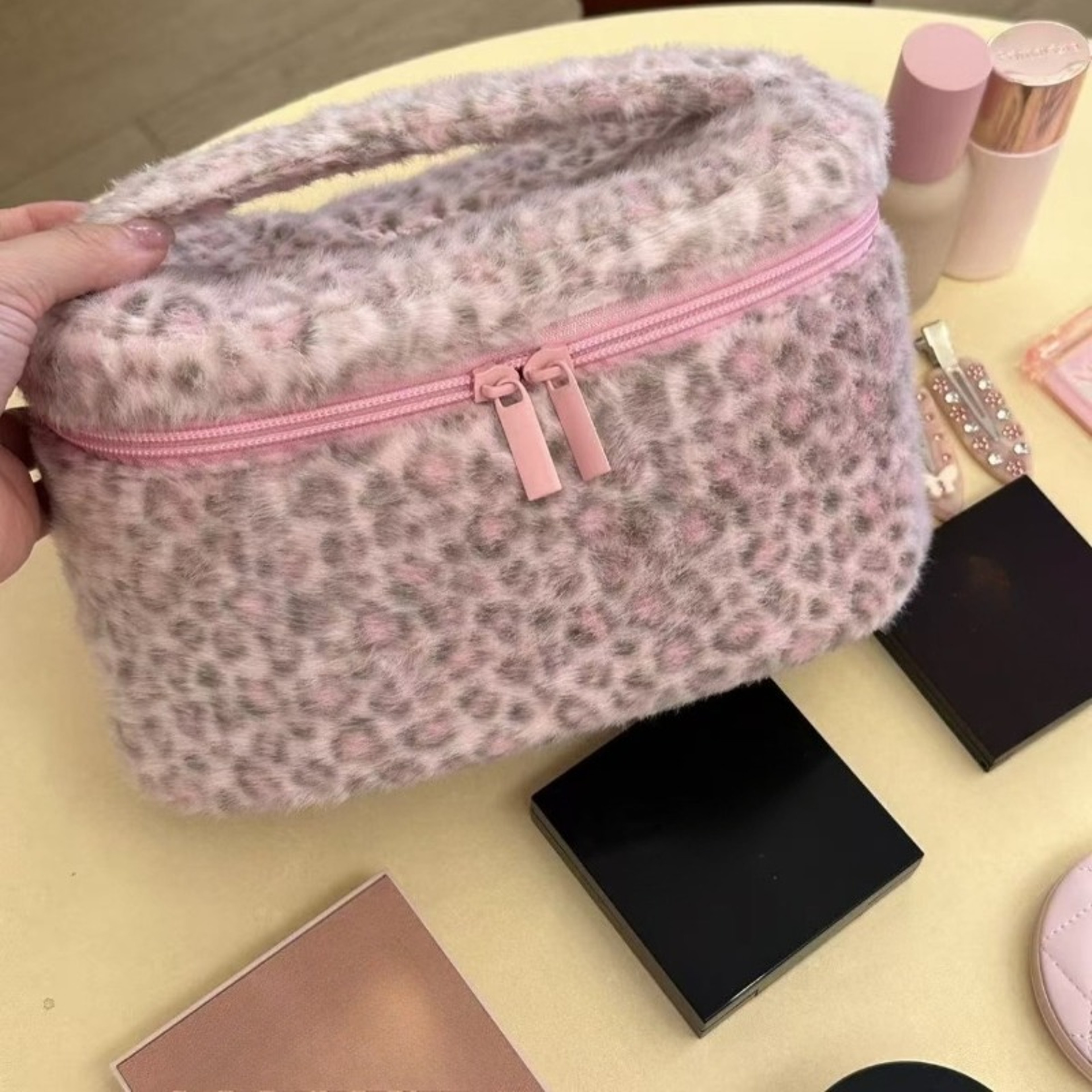 Plush Leopard Makeup Bag Large Capacity Travel Cosmetic Organizer for Women – view 2