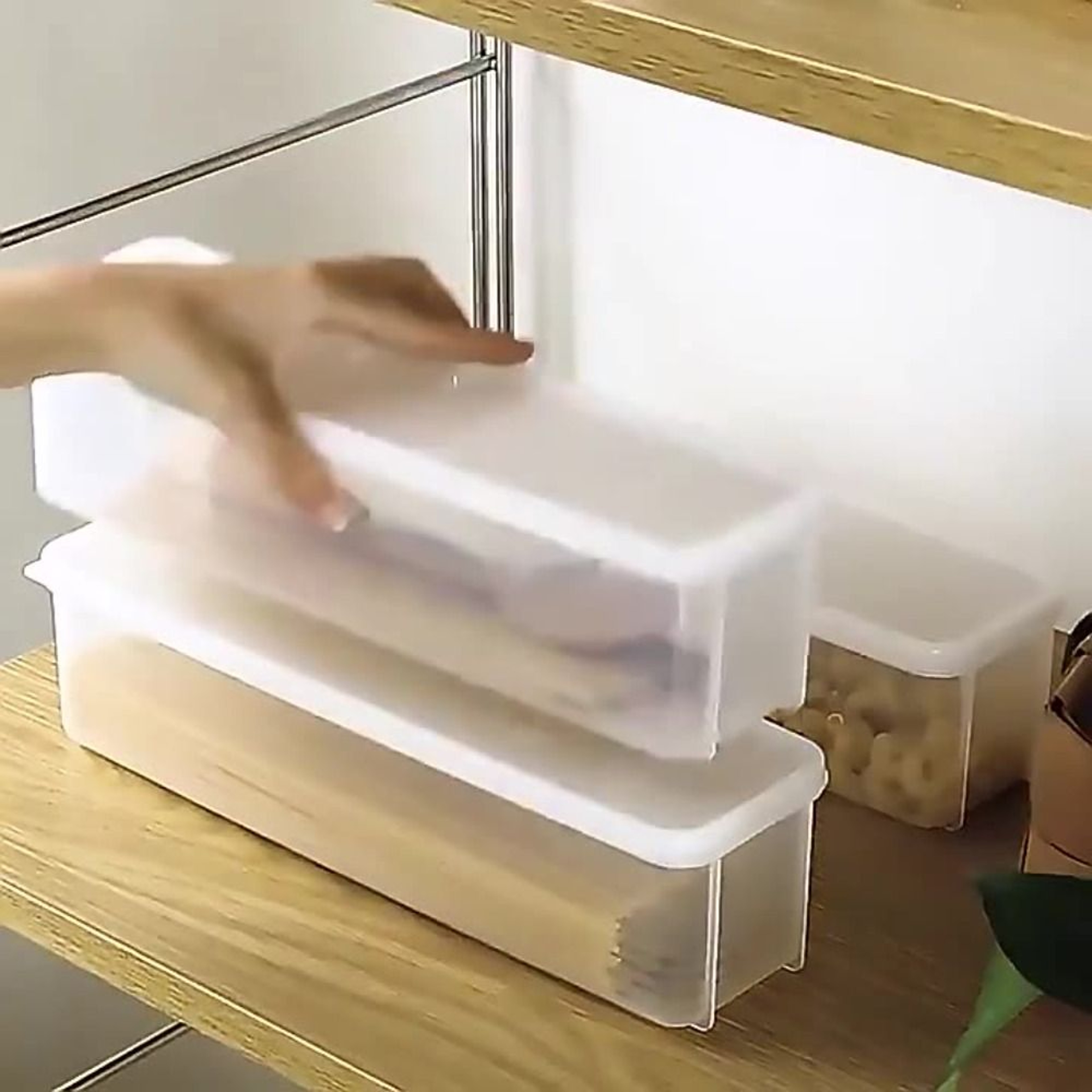 Spaghetti Storage Container with Lid Clear Pasta Storage Container for Fresh Organized Pantries – view 3