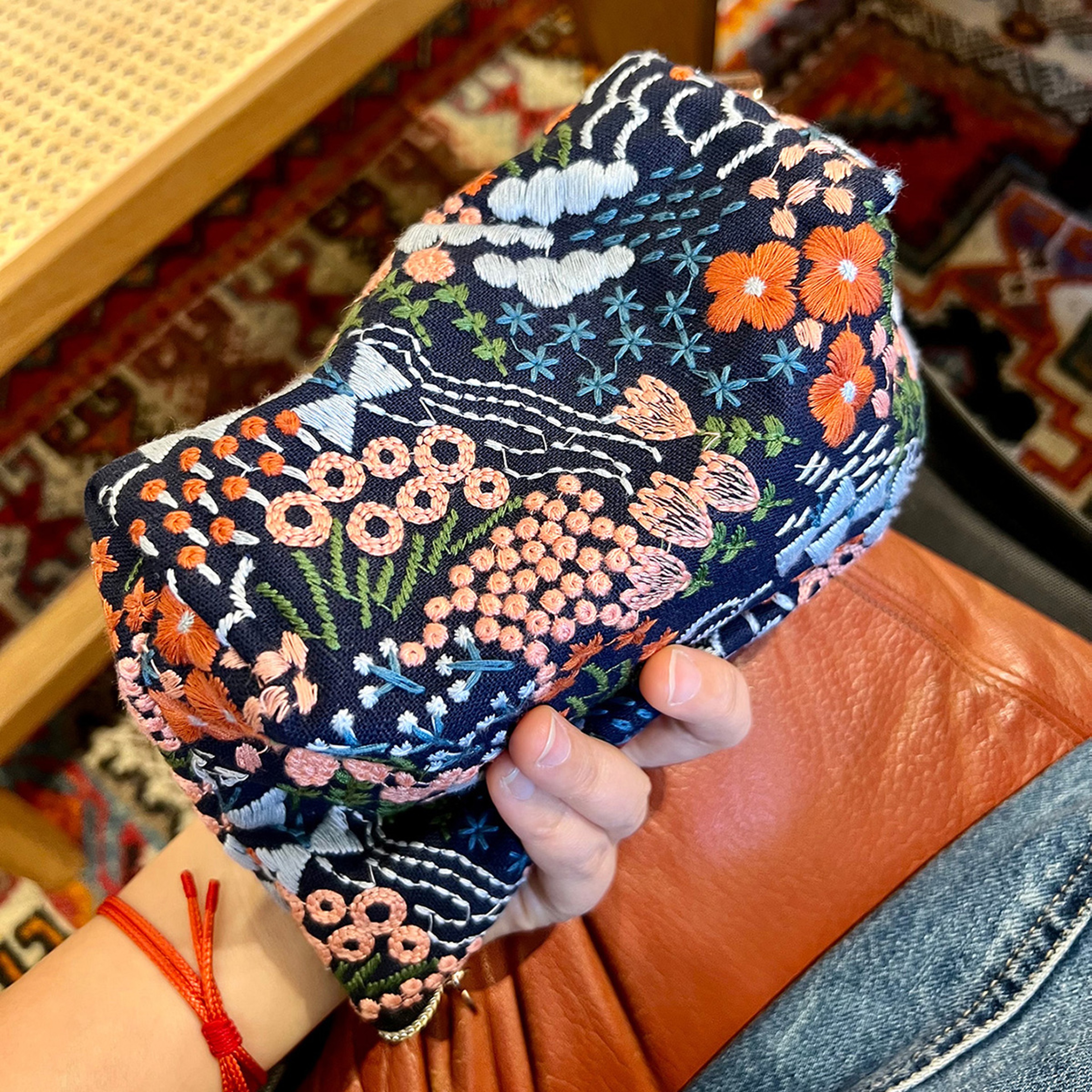 Floral Embroidered Makeup Bag Travel Cosmetic Pouch with Zipper – view 1
