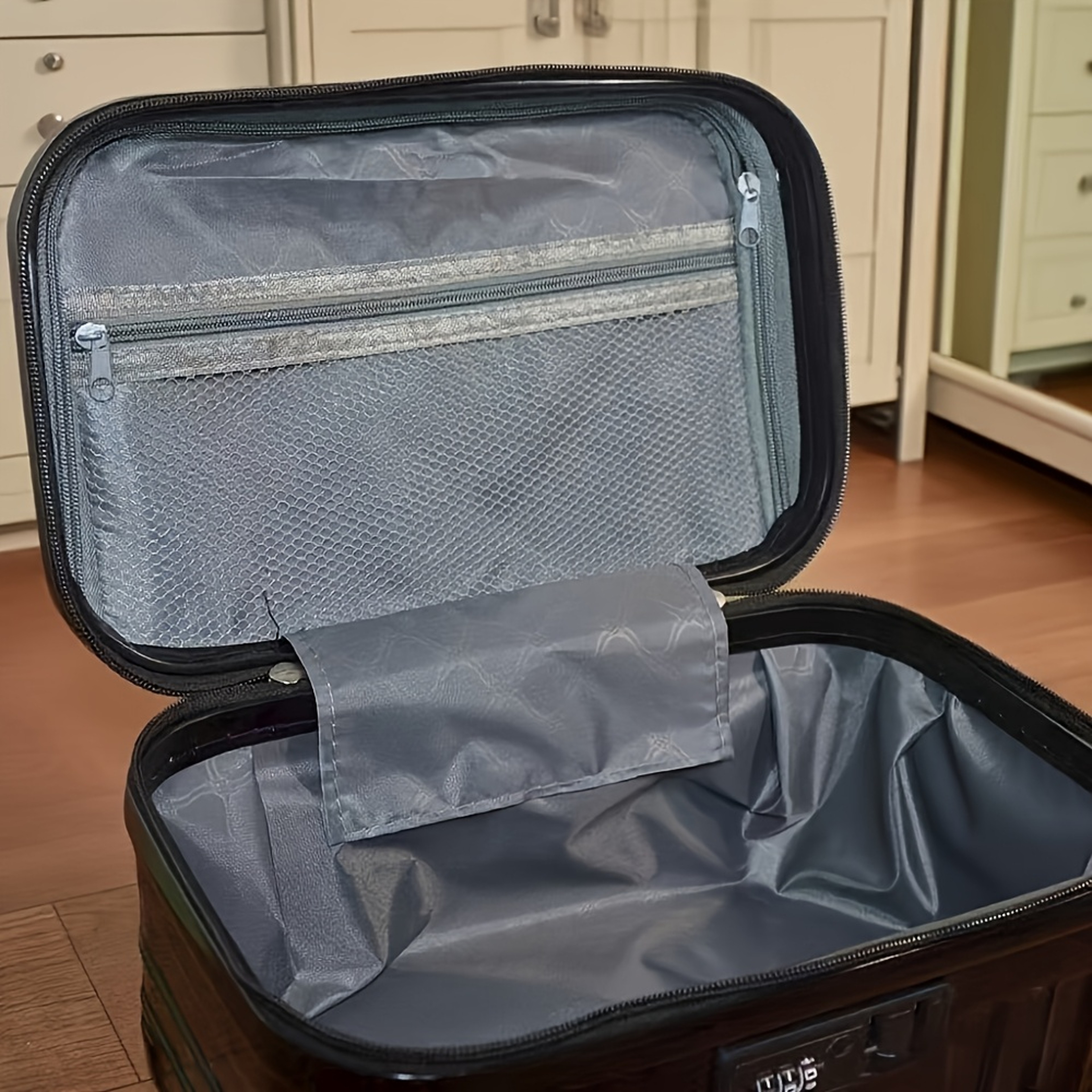 Large Capacity Travel Makeup Case With Combination Lock And Carry Handle 6