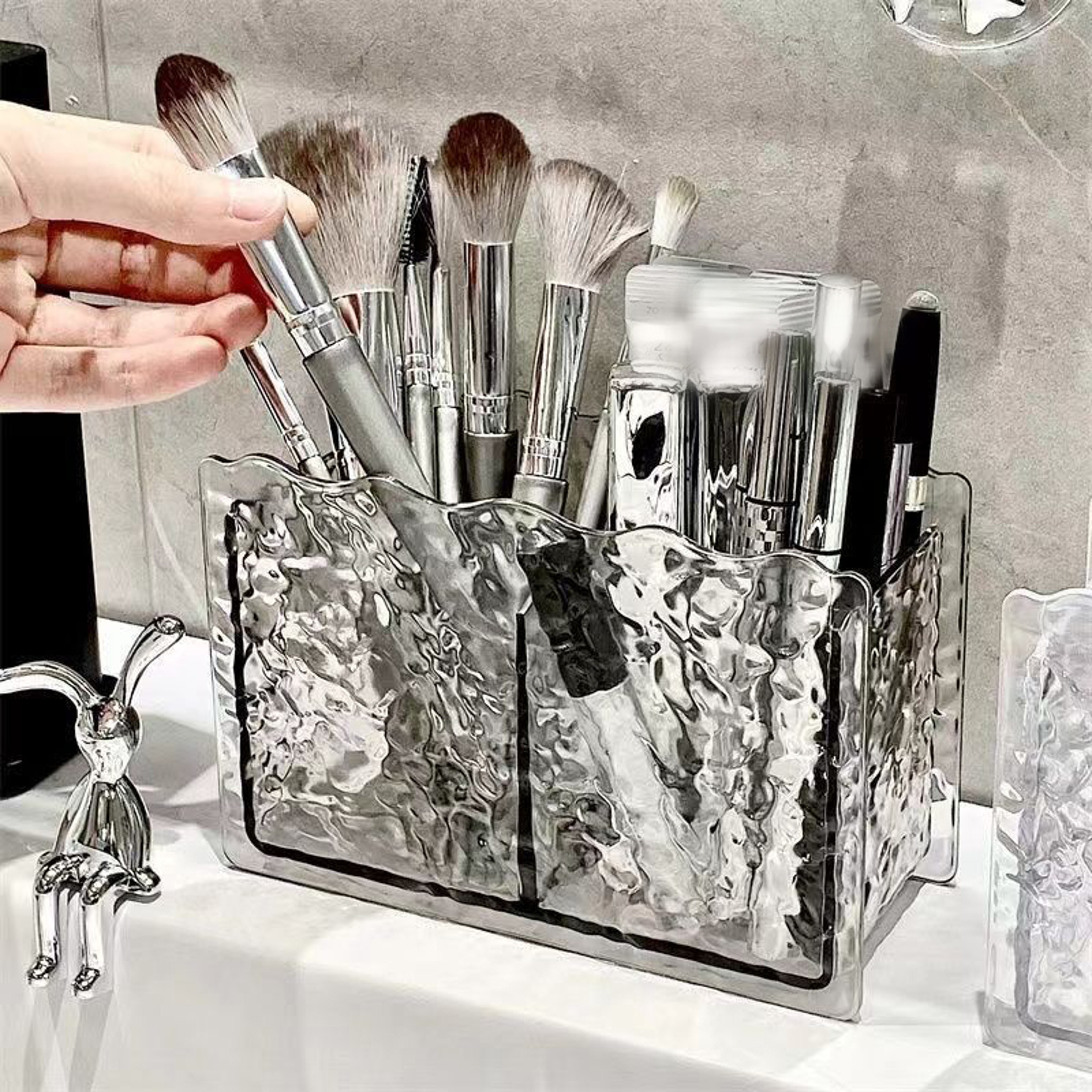 Water Ripple Makeup Brush Holder Double Compartment Cosmetic Organizer 2
