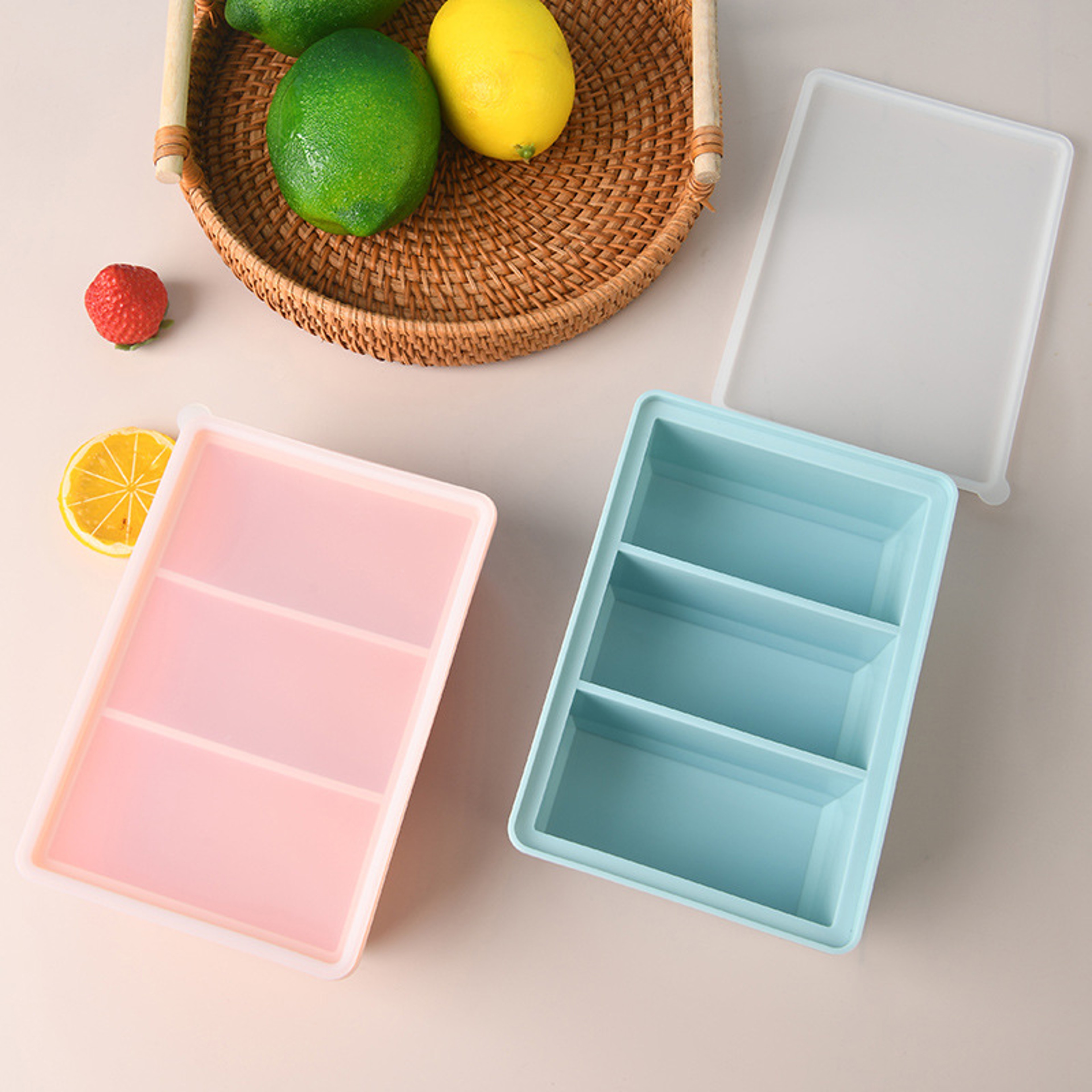 Extra Large 3 Compartment Silicone Freezer Tray With Lid For Soup Meal Prep 3