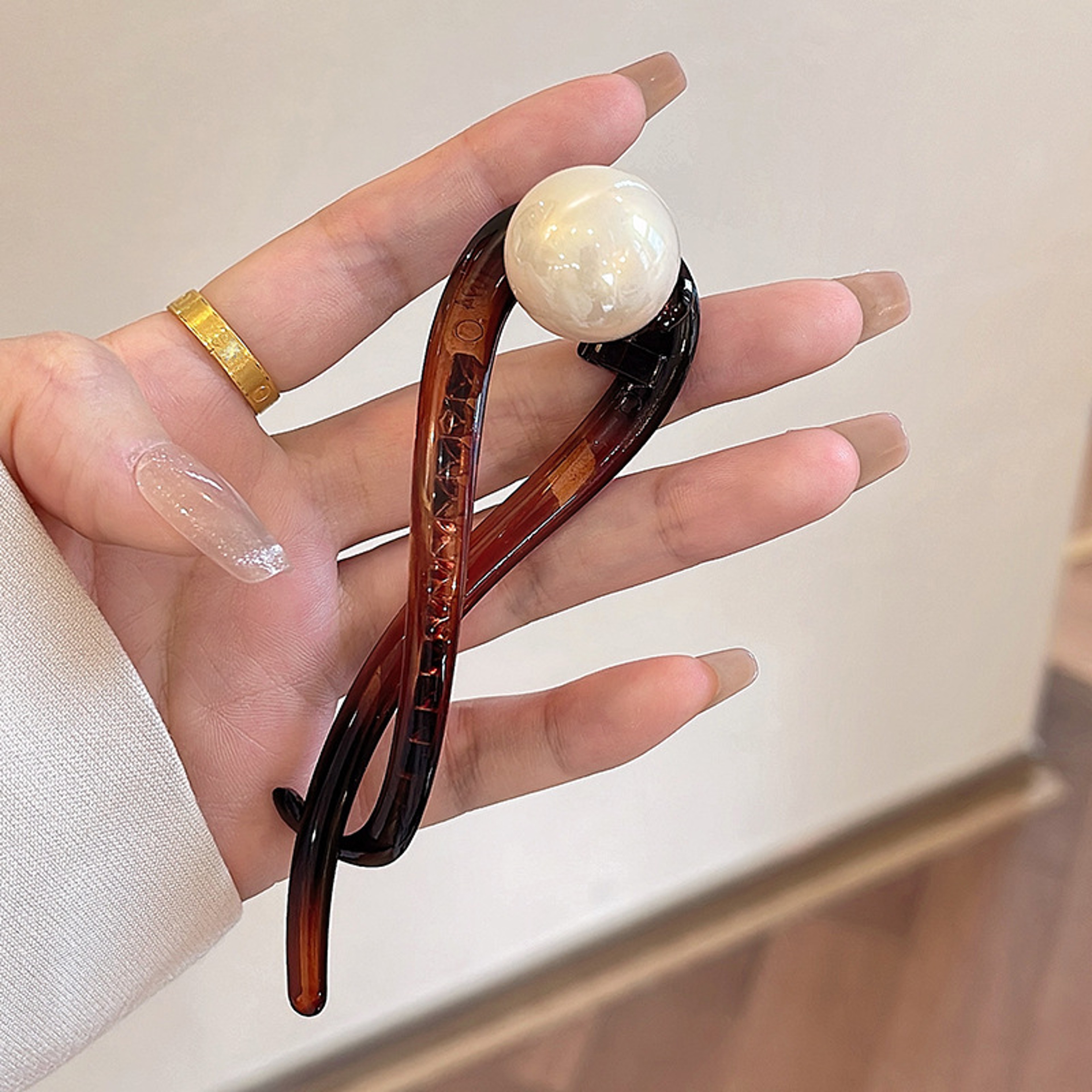 Retro S Shape Ponytail Hair Clip Hollow Twist Vintage Shark Claw for Women – view 8