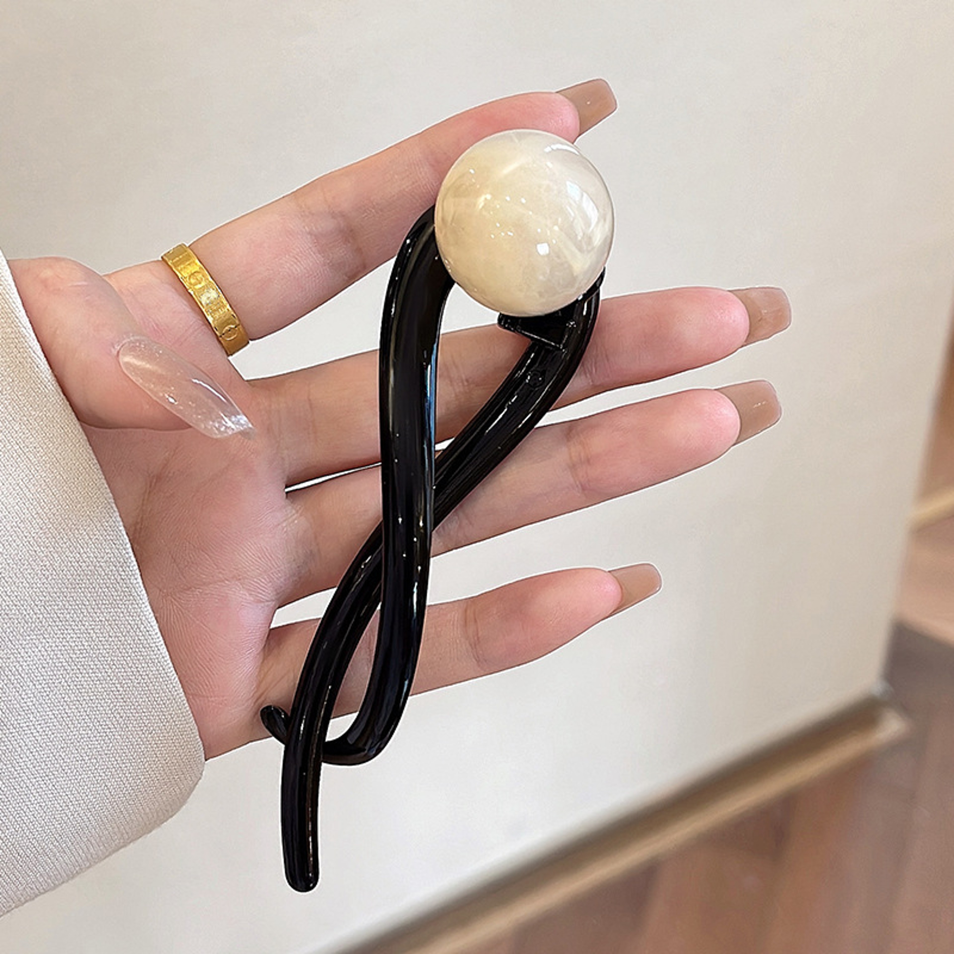 Retro S Shape Ponytail Hair Clip Hollow Twist Vintage Shark Claw for Women – view 12
