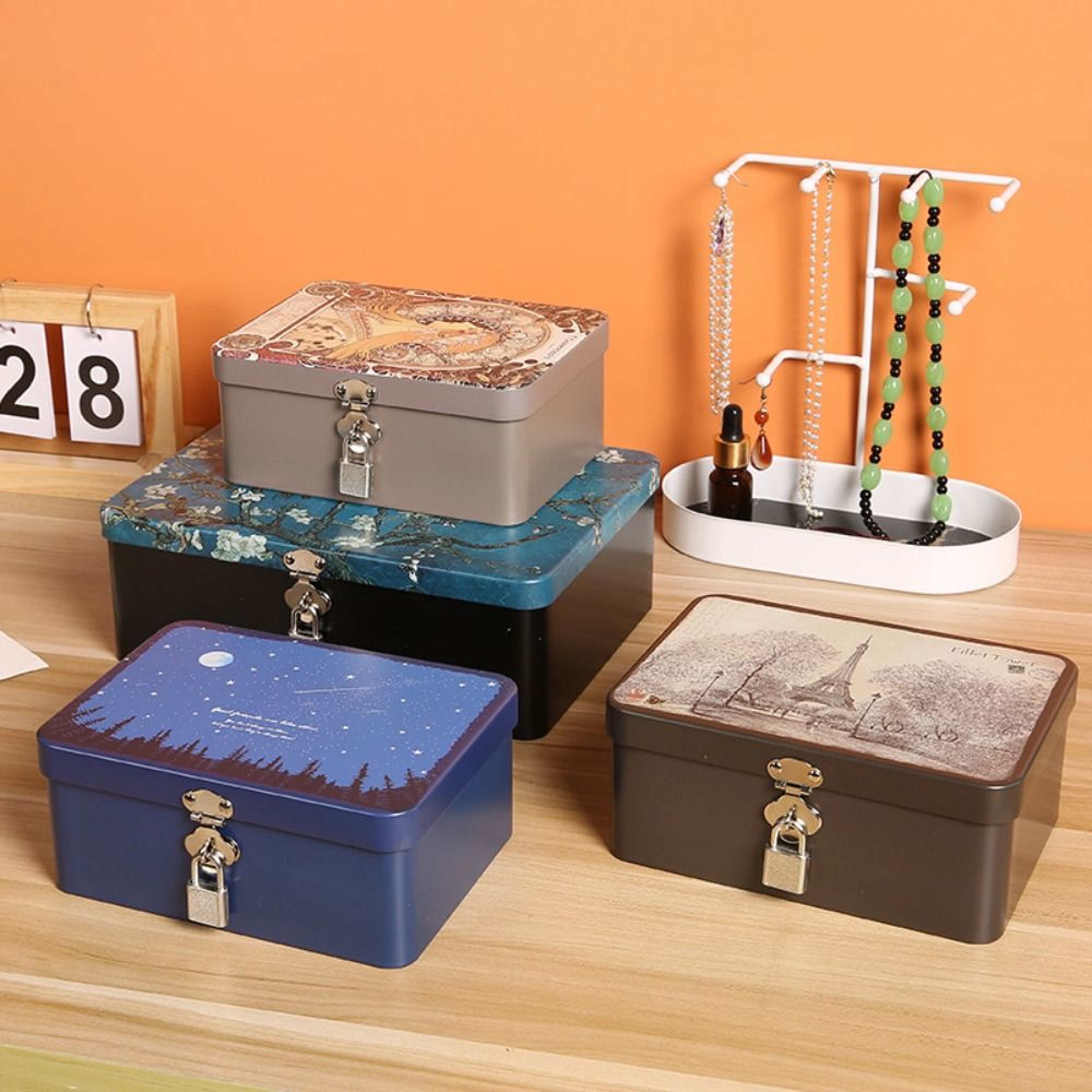 Vintage Tinplate Storage Box With Lock Key Metal Jewelry Keepsake Organizer 3