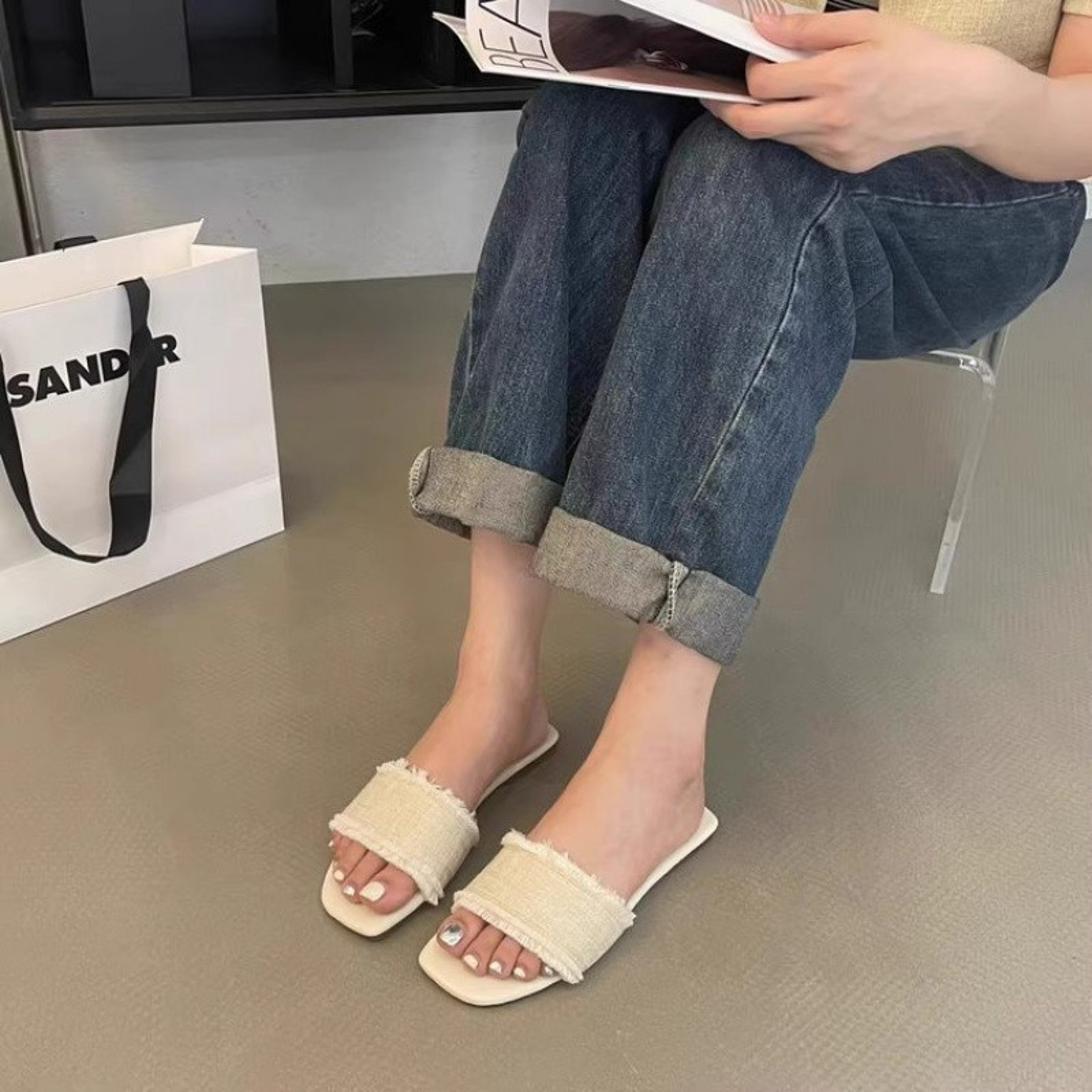 Womens OpenToe Summer Slippers With Low Flat Heel And Rubber Outsole 4