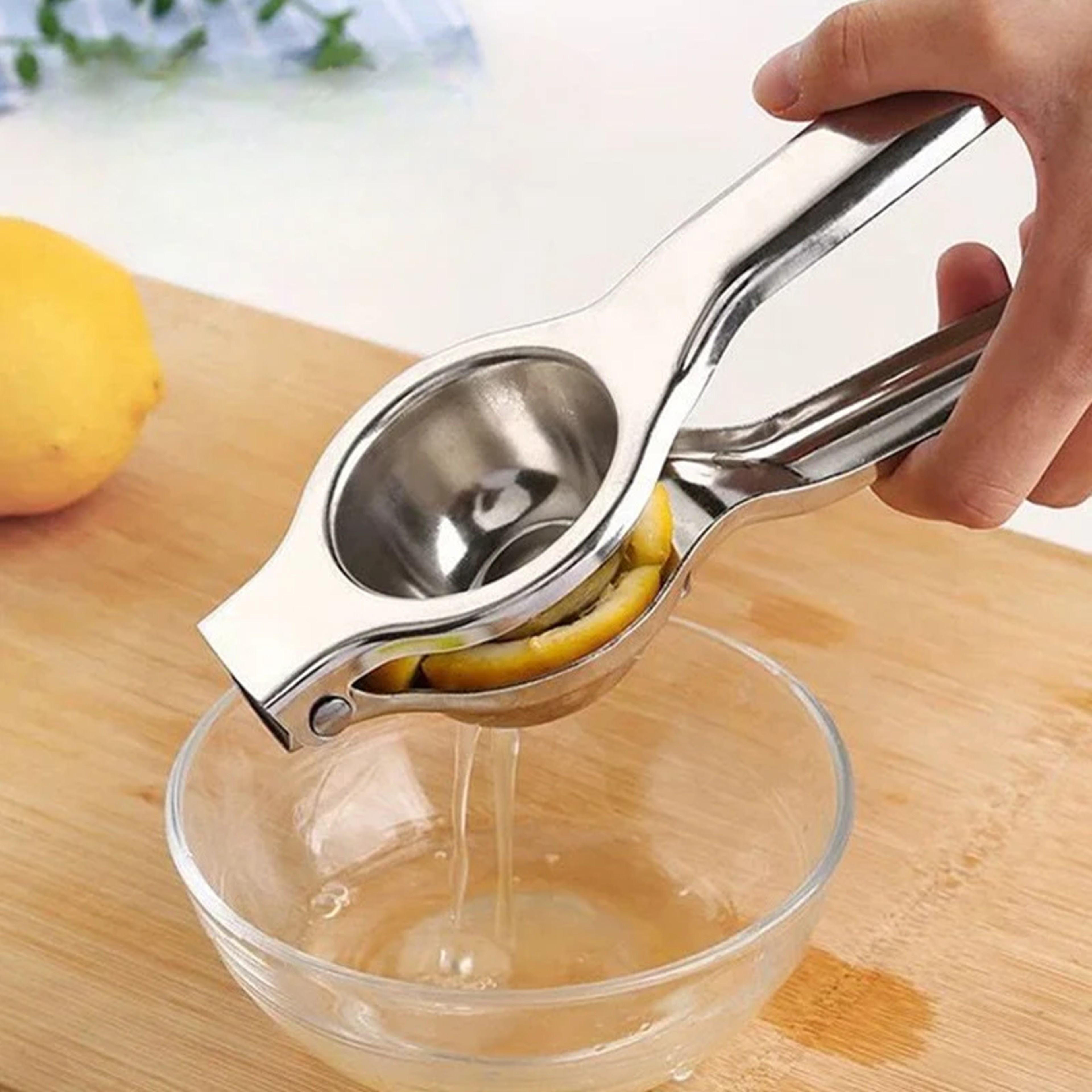 Stainless Steel Lemon Squeezer  Manual Citrus Juicer For Oranges And Lemons 0