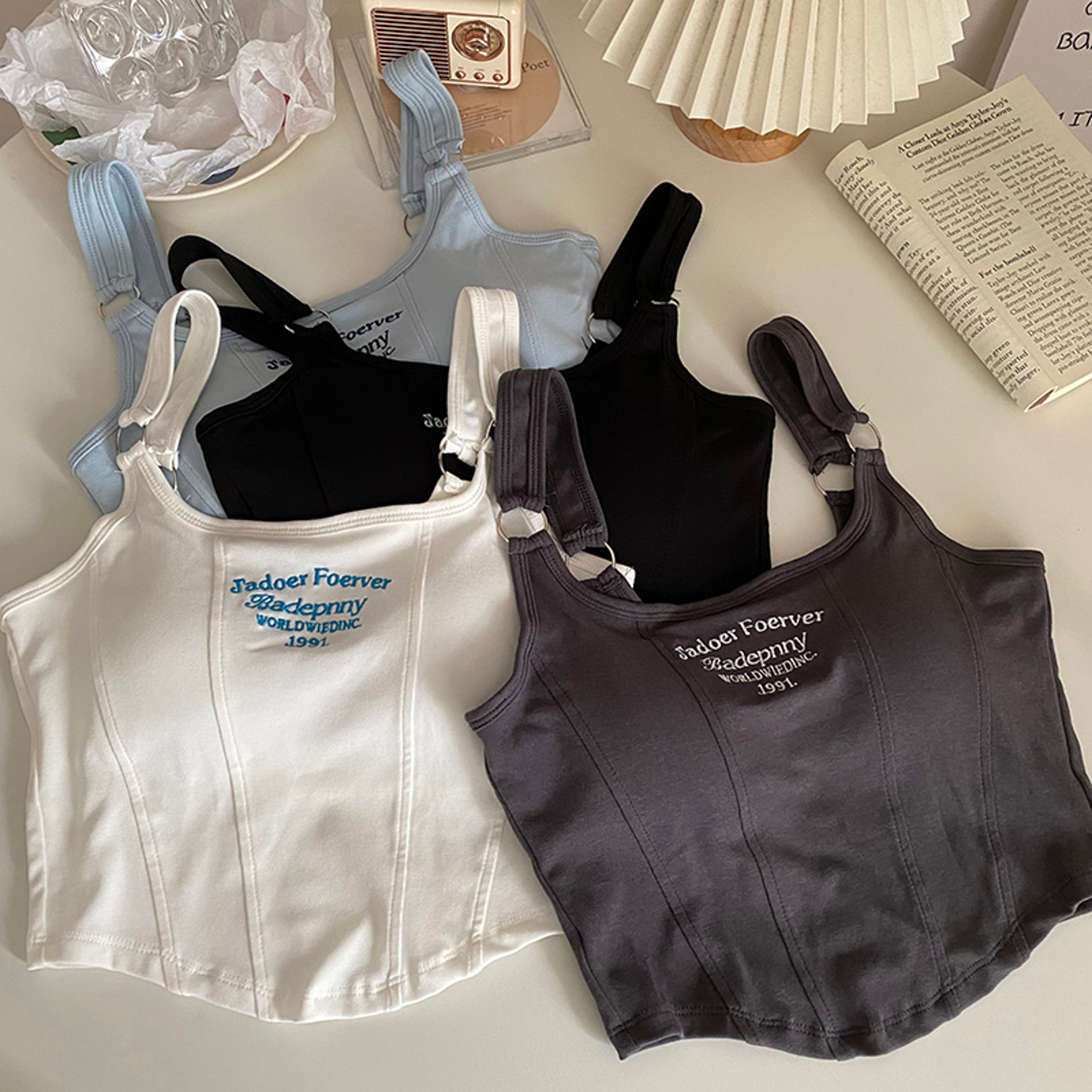 Womens Y2K Crop Tank Top With Bra Pads And HighStretch Cotton Nylon Fabric 3