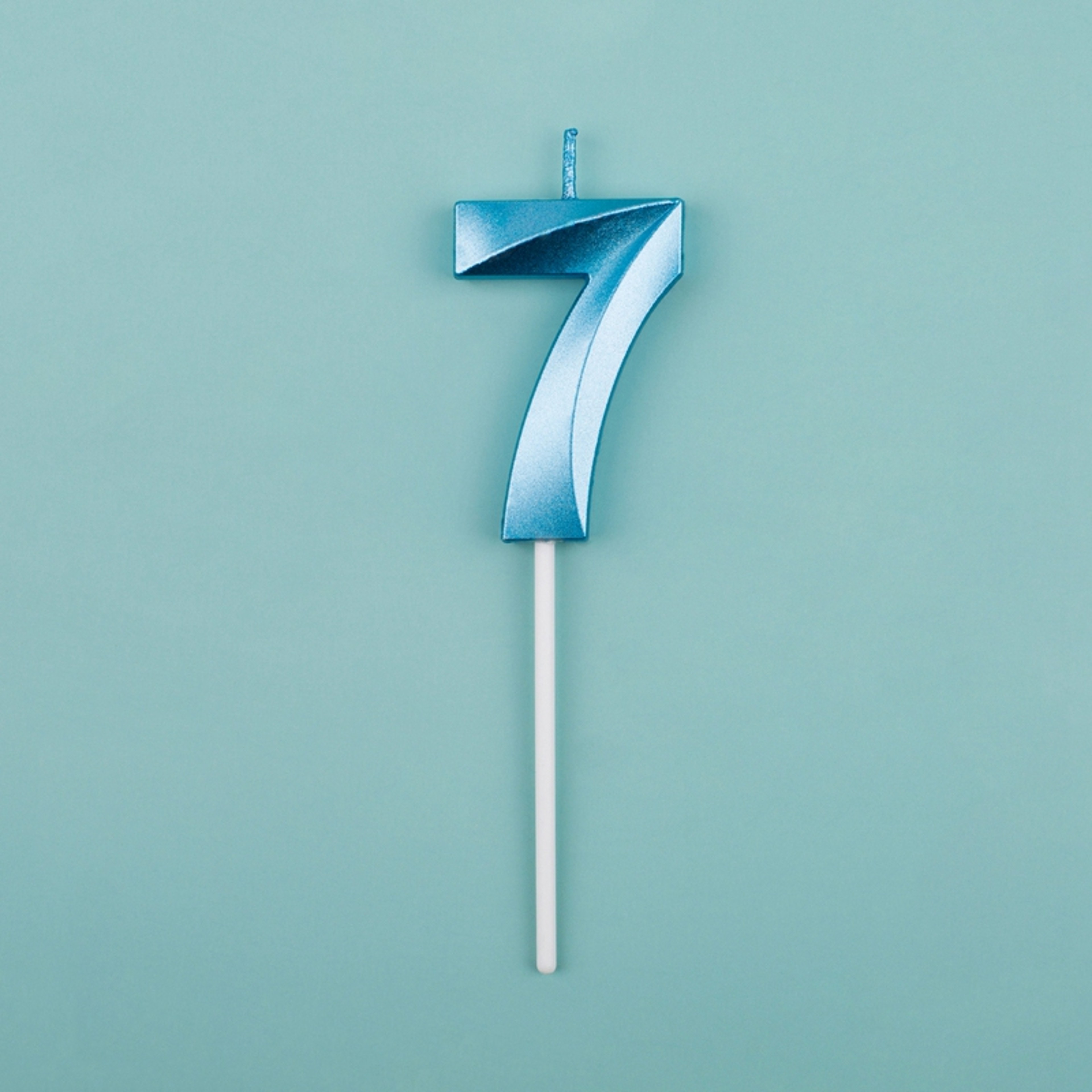3D Birthday Number Candles In Blue And Pink For Cake Decorations 17