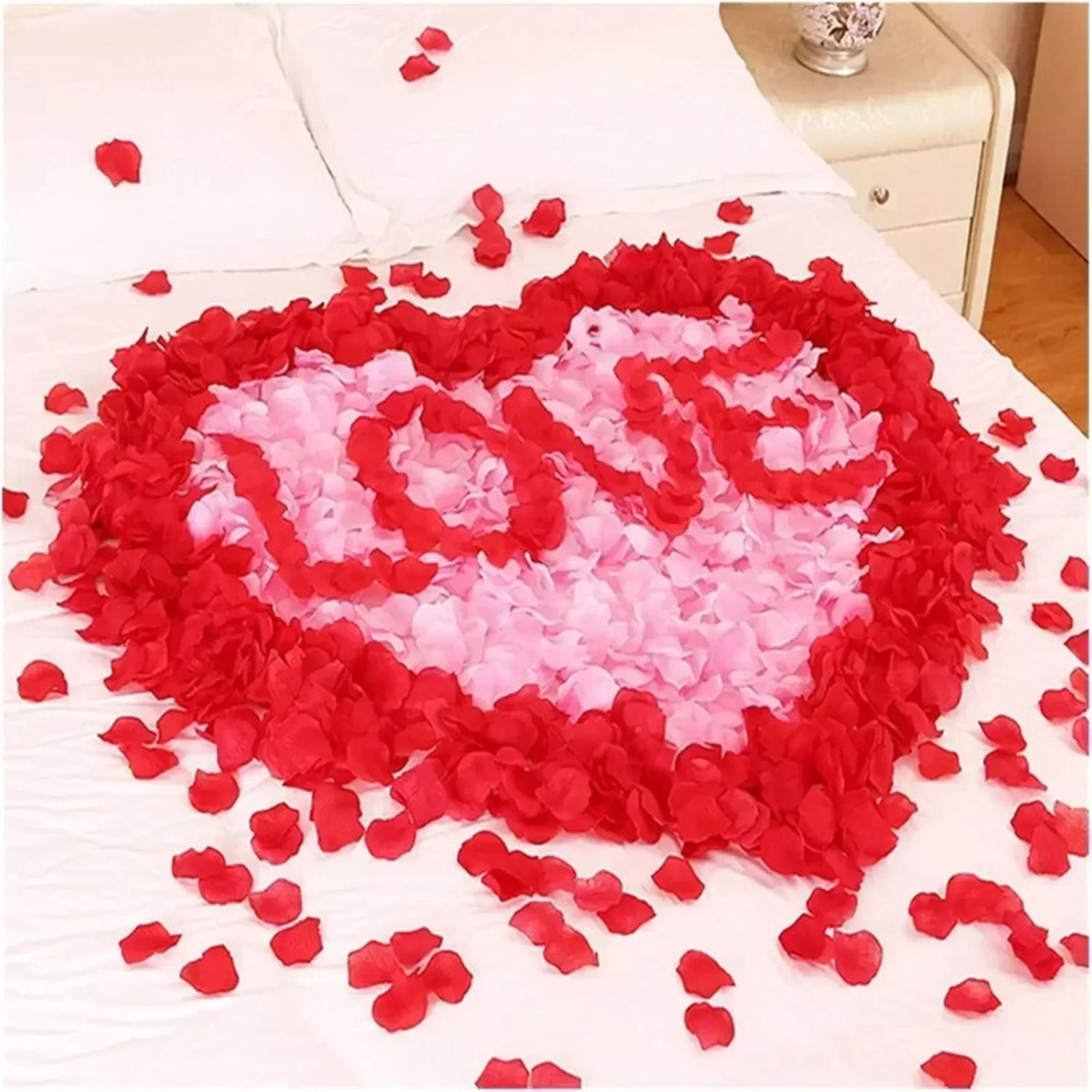 Artificial Rose Petals For Wedding Valentines Day And Party Decorations 4